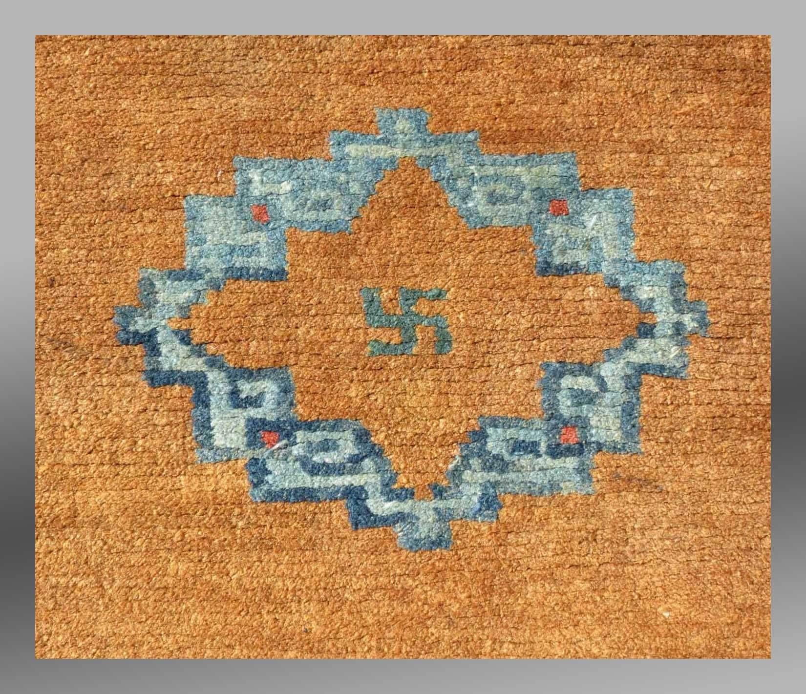 Tibetan Antique Runner, Central Tibet, Mid-19th Century, Excellent Condition For Sale