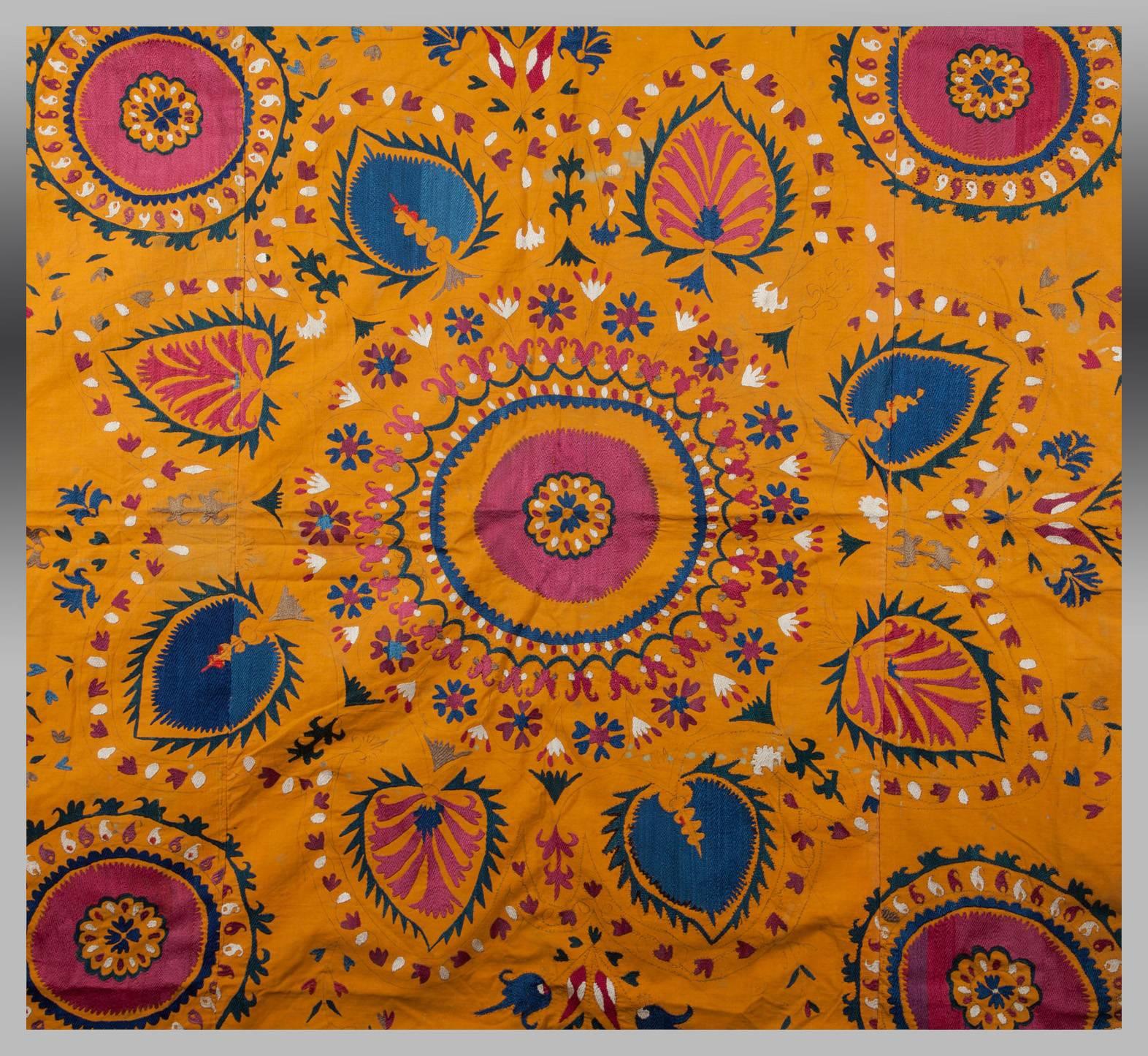 Embroidered Vintage Uzbek Suzani or Embroidery, Central Asia, circa 1920s For Sale