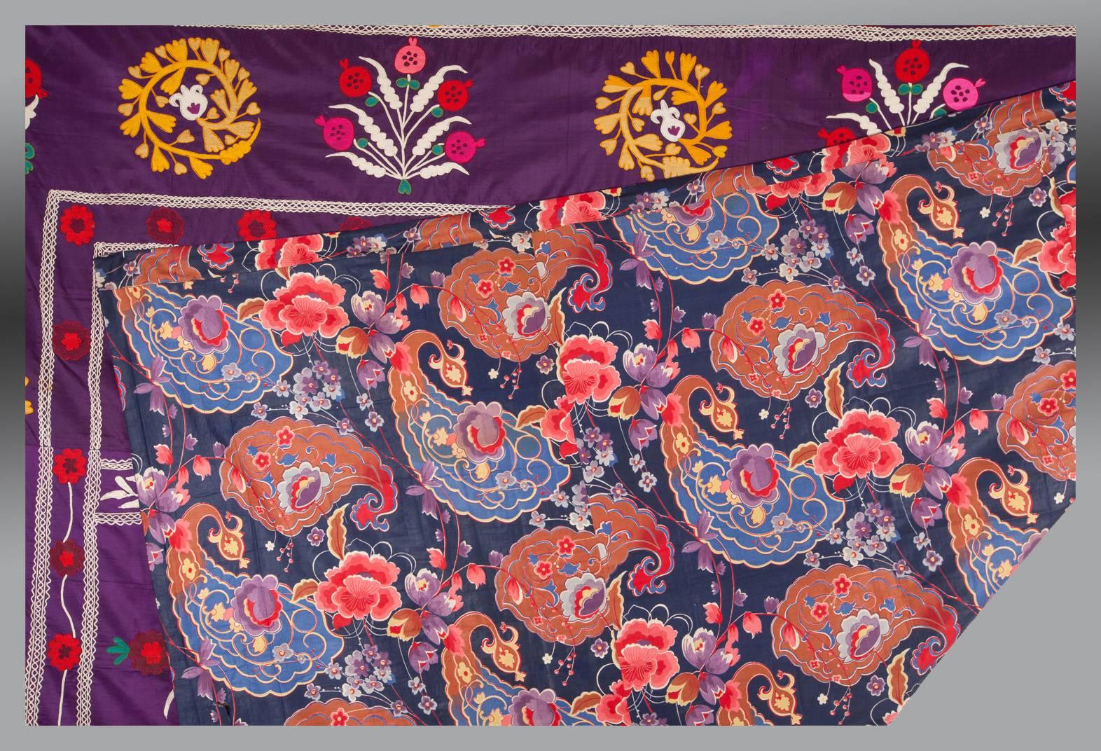 Vintage Uzbek Embroidery or Suzani, Central Asia, circa 1930s For Sale 1