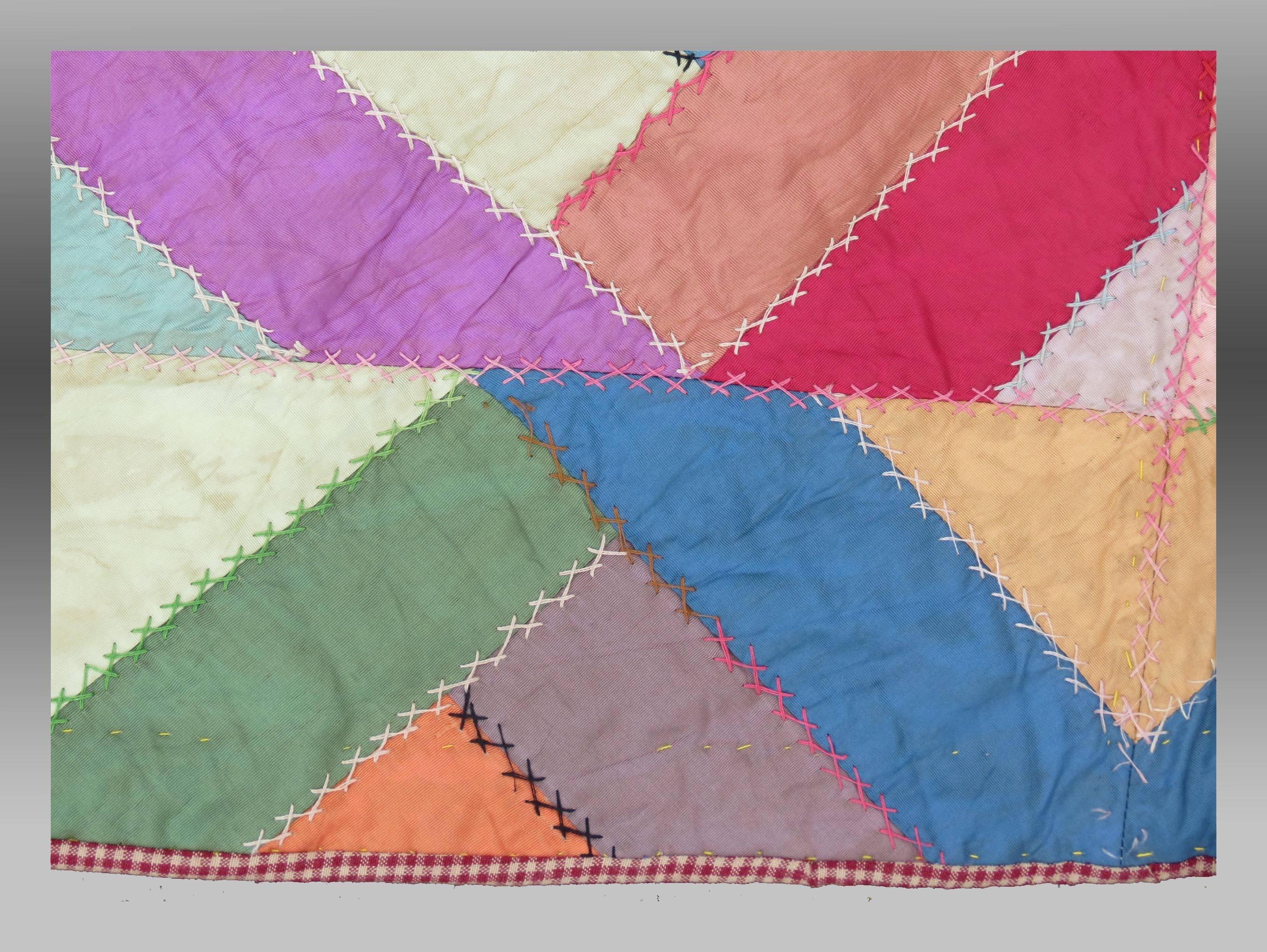 American Patchwork Quilted Silk Textile, Mid-20th Century For Sale 1