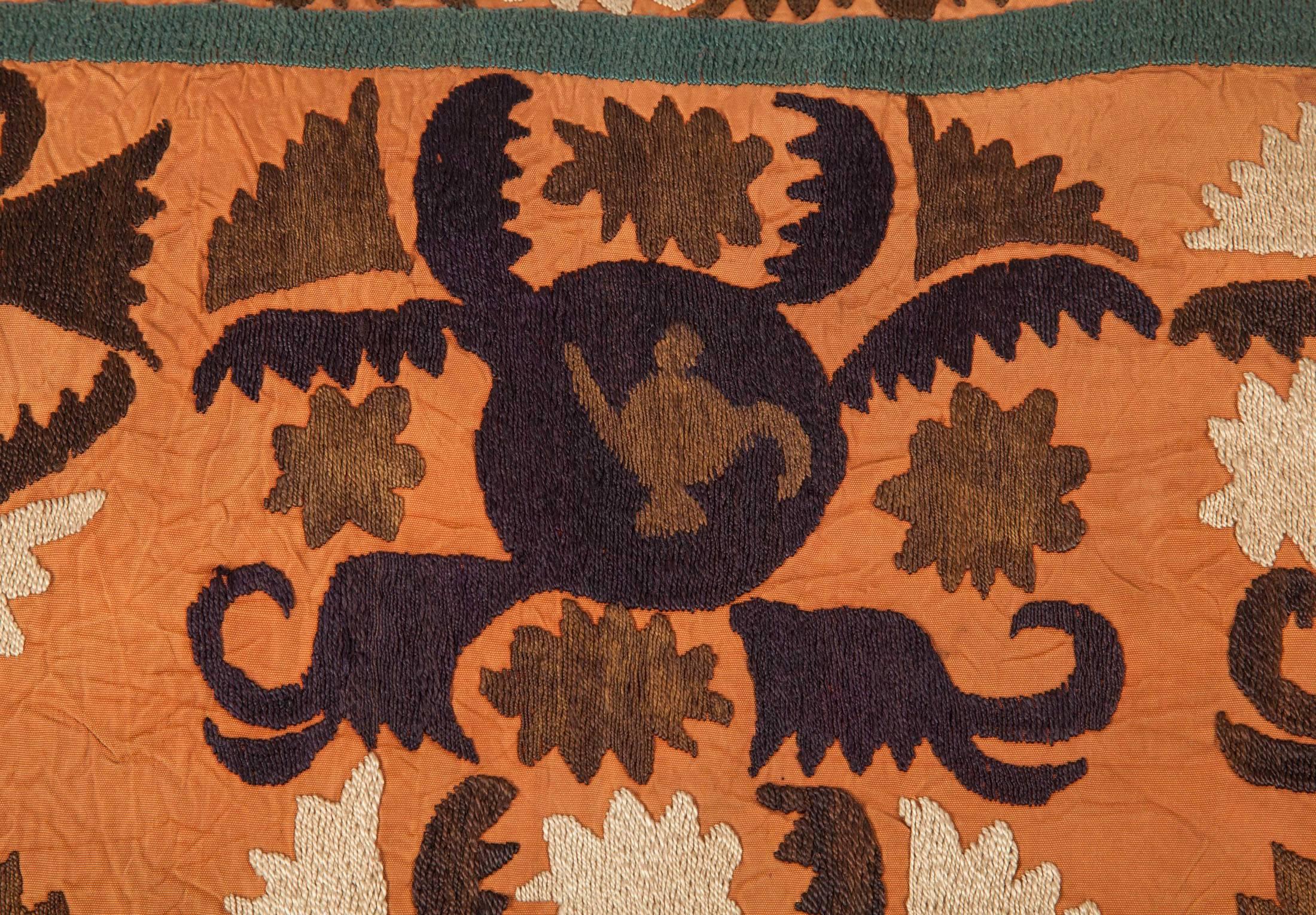 Vintage Uzbek Embroidered Pillow (Large), Central Asia, 1970s For Sale 3