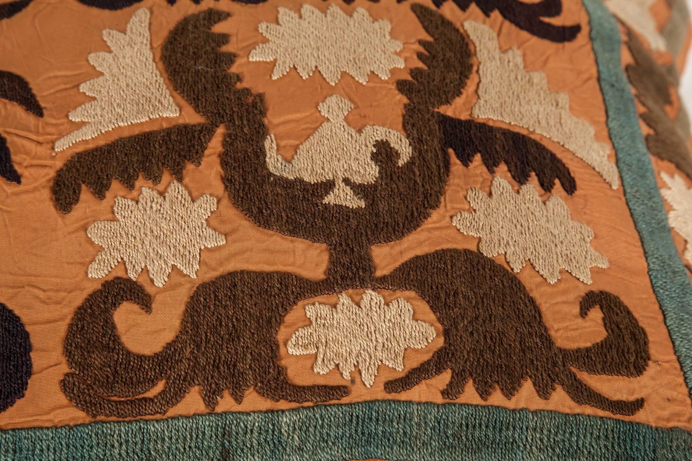 Vintage Uzbek Embroidered Pillow (Large), Central Asia, 1970s For Sale 1