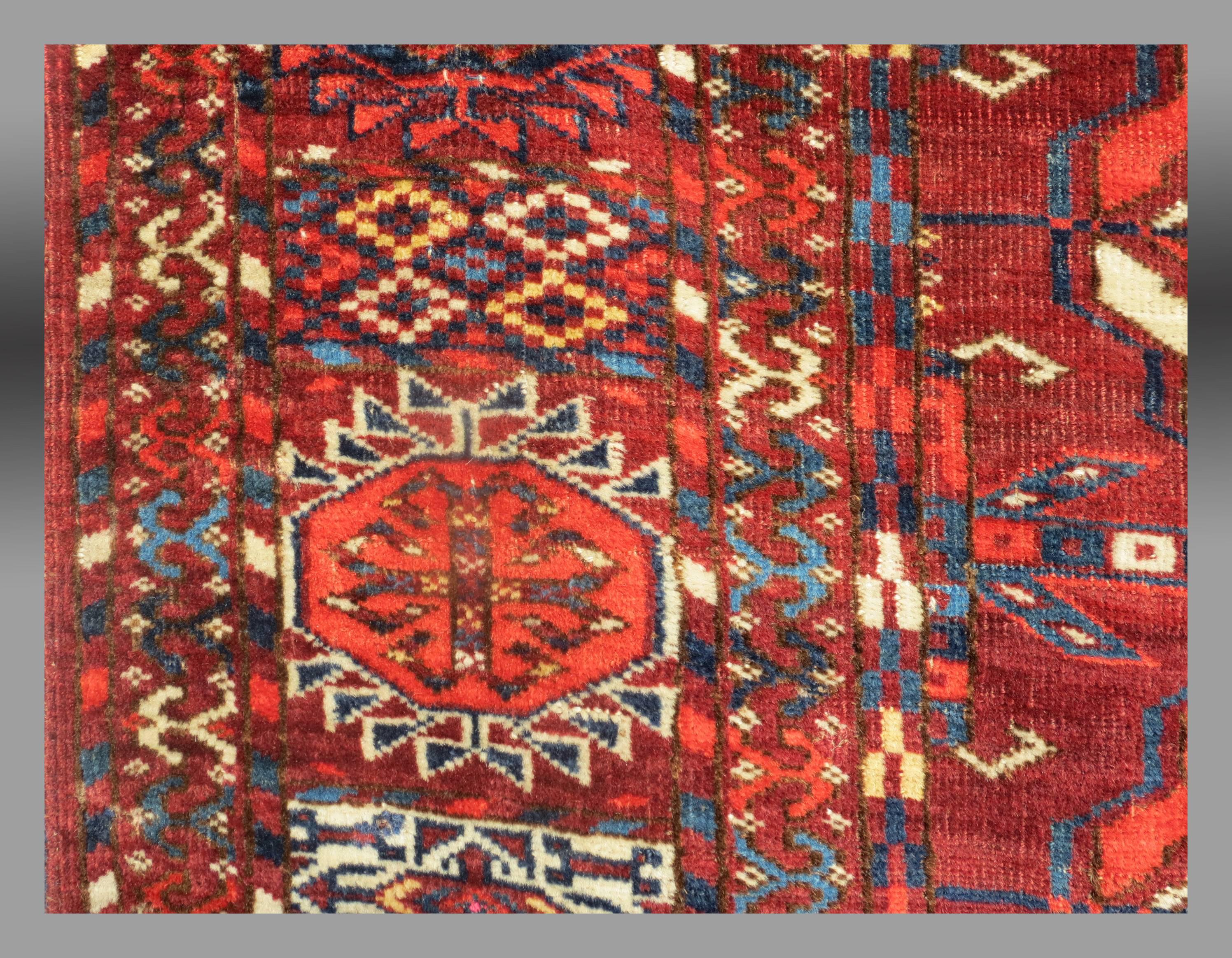 Antique Tekke Turkmen Carpet, Central Asia, Mid-19th Century In Good Condition For Sale In By Appointment Only, CA