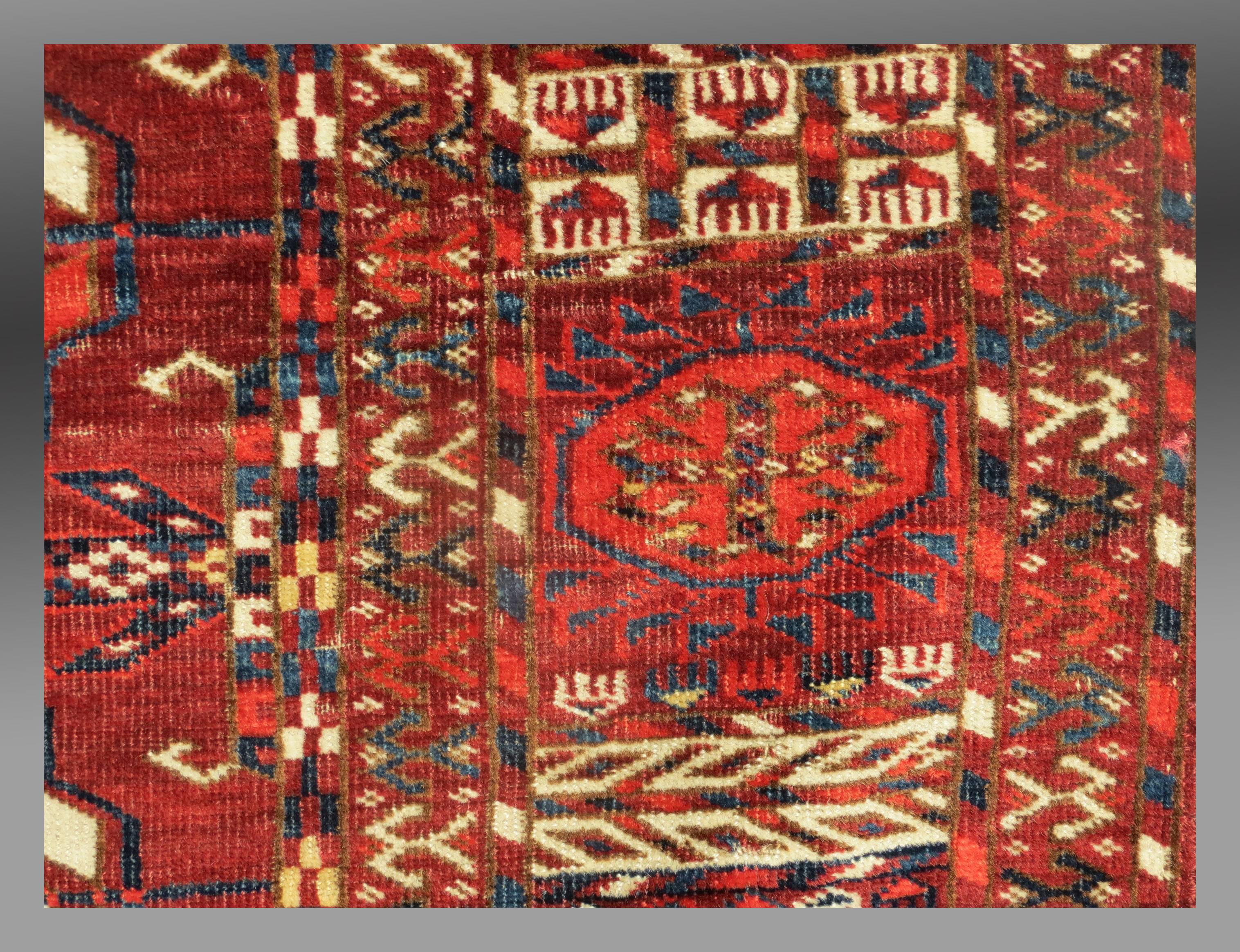 Woven Antique Tekke Turkmen Carpet, Central Asia, Mid-19th Century For Sale