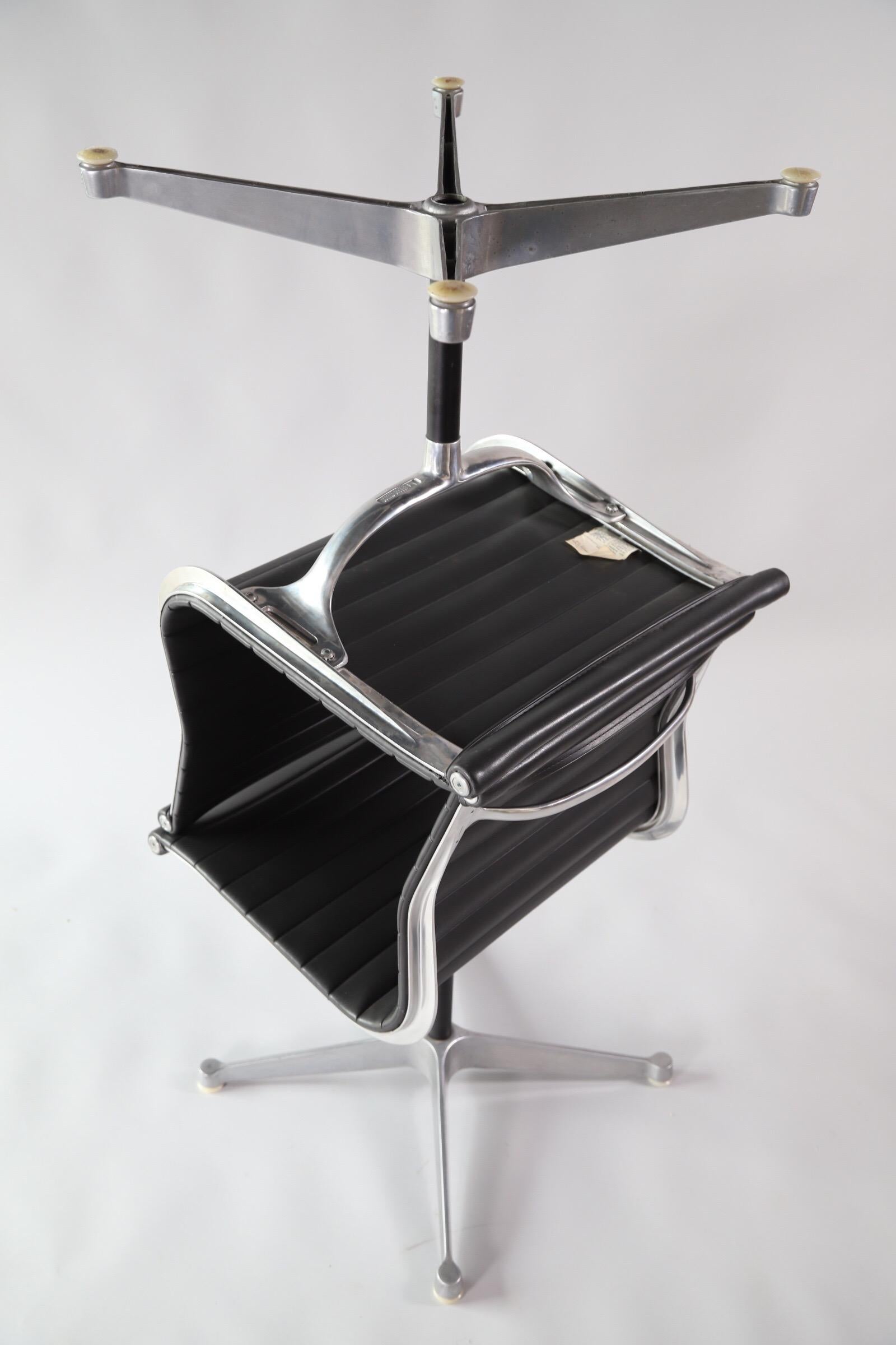 American Aluminum Group Chairs by Eames for Herman Miller