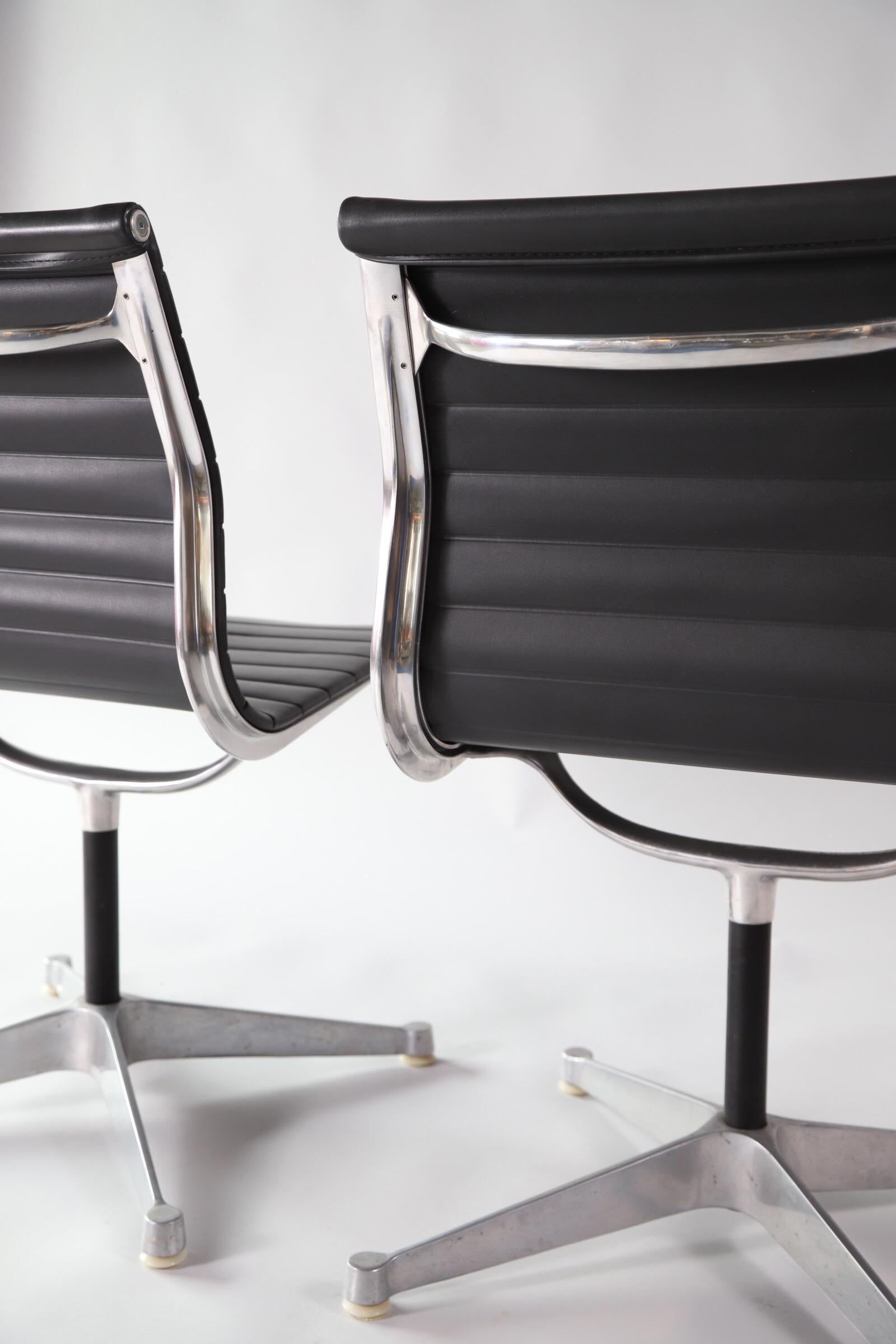 Aluminum Group Chairs by Eames for Herman Miller 1
