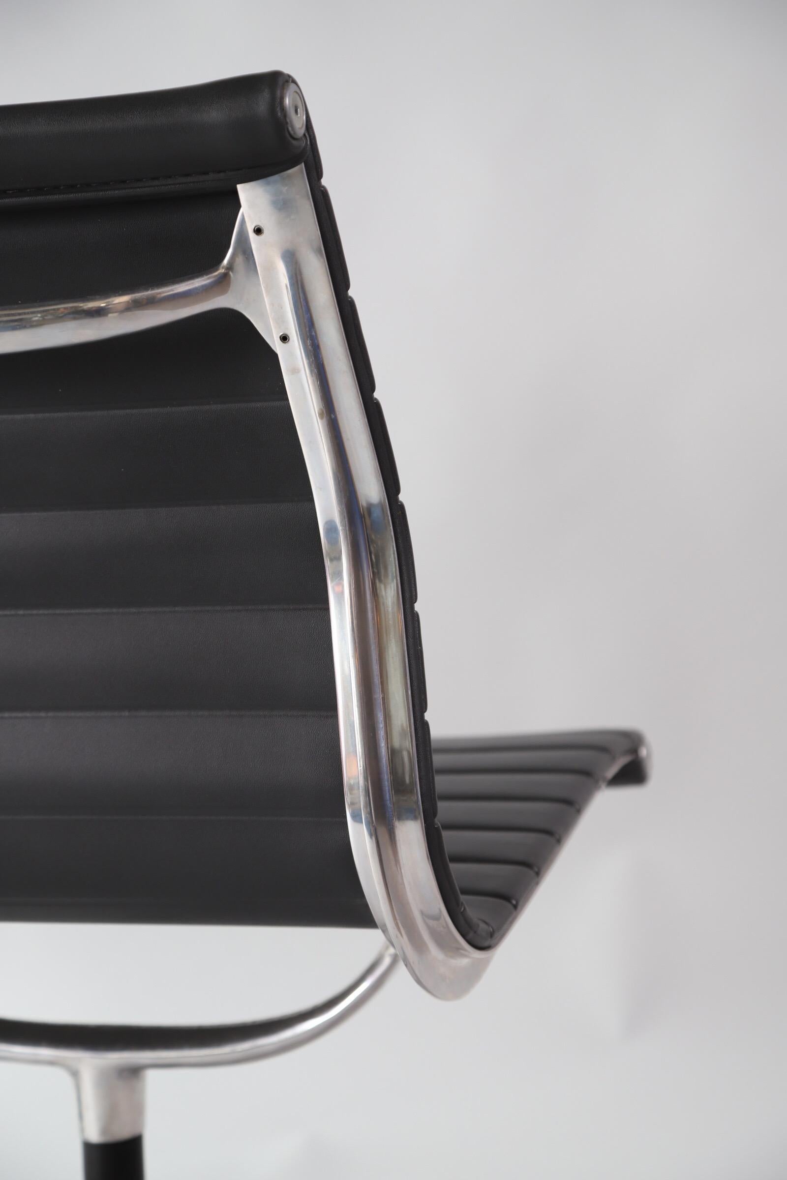 Aluminum Group Chairs by Eames for Herman Miller 2