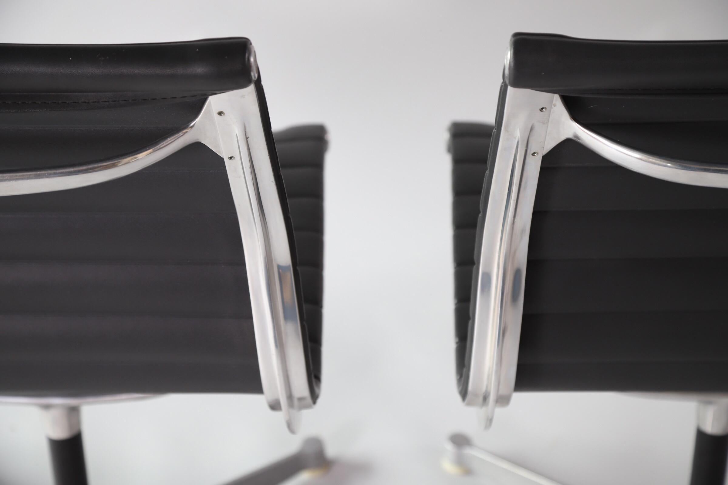 Aluminum Group Chairs by Eames for Herman Miller 7