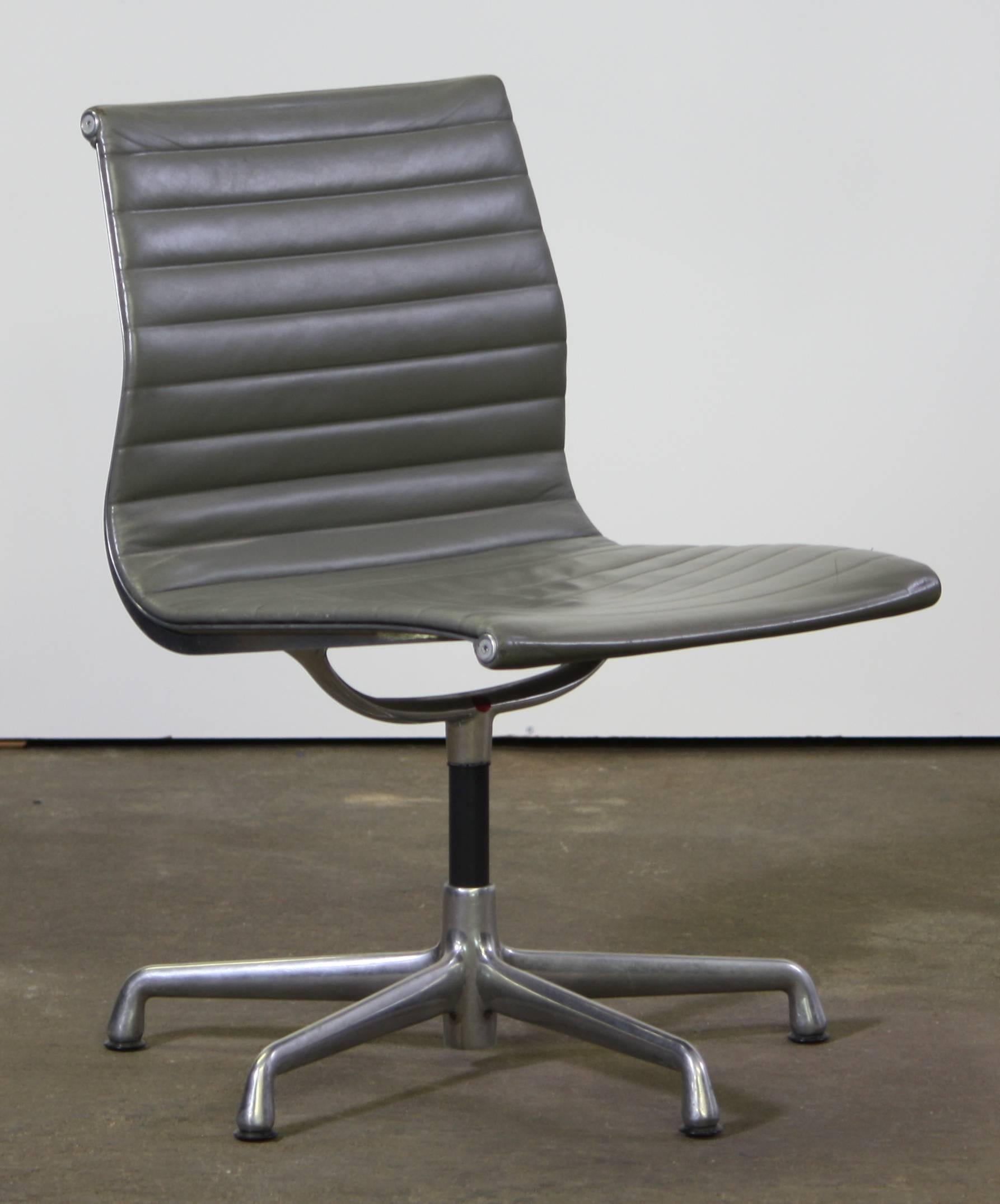 Contemporary Herman Miller Aluminium Group Side Chair by Charles and Ray Eames