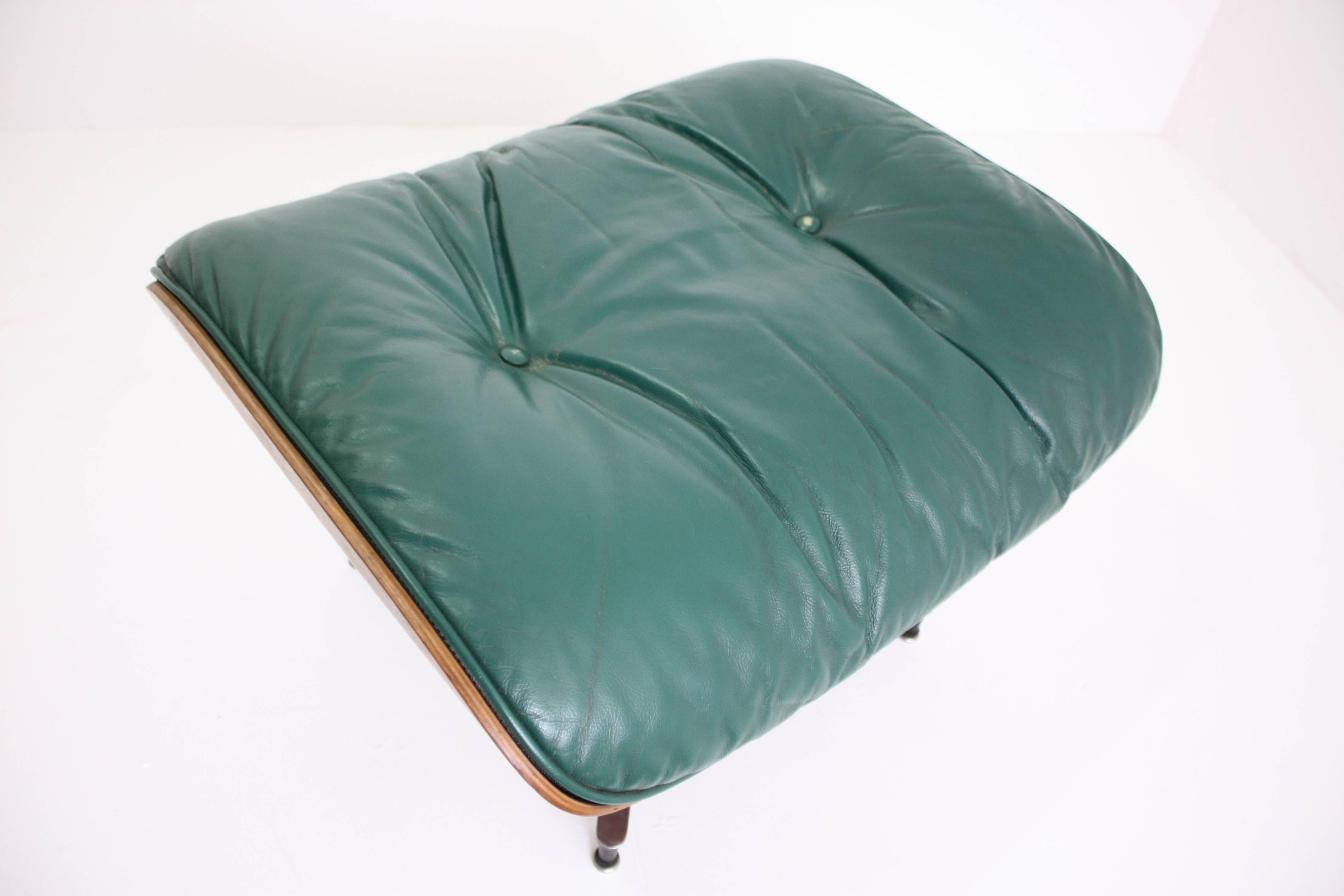 Late 20th Century Rosewood Eames Lounge Chair and Ottoman for Herman Miller in Rare Green Leather