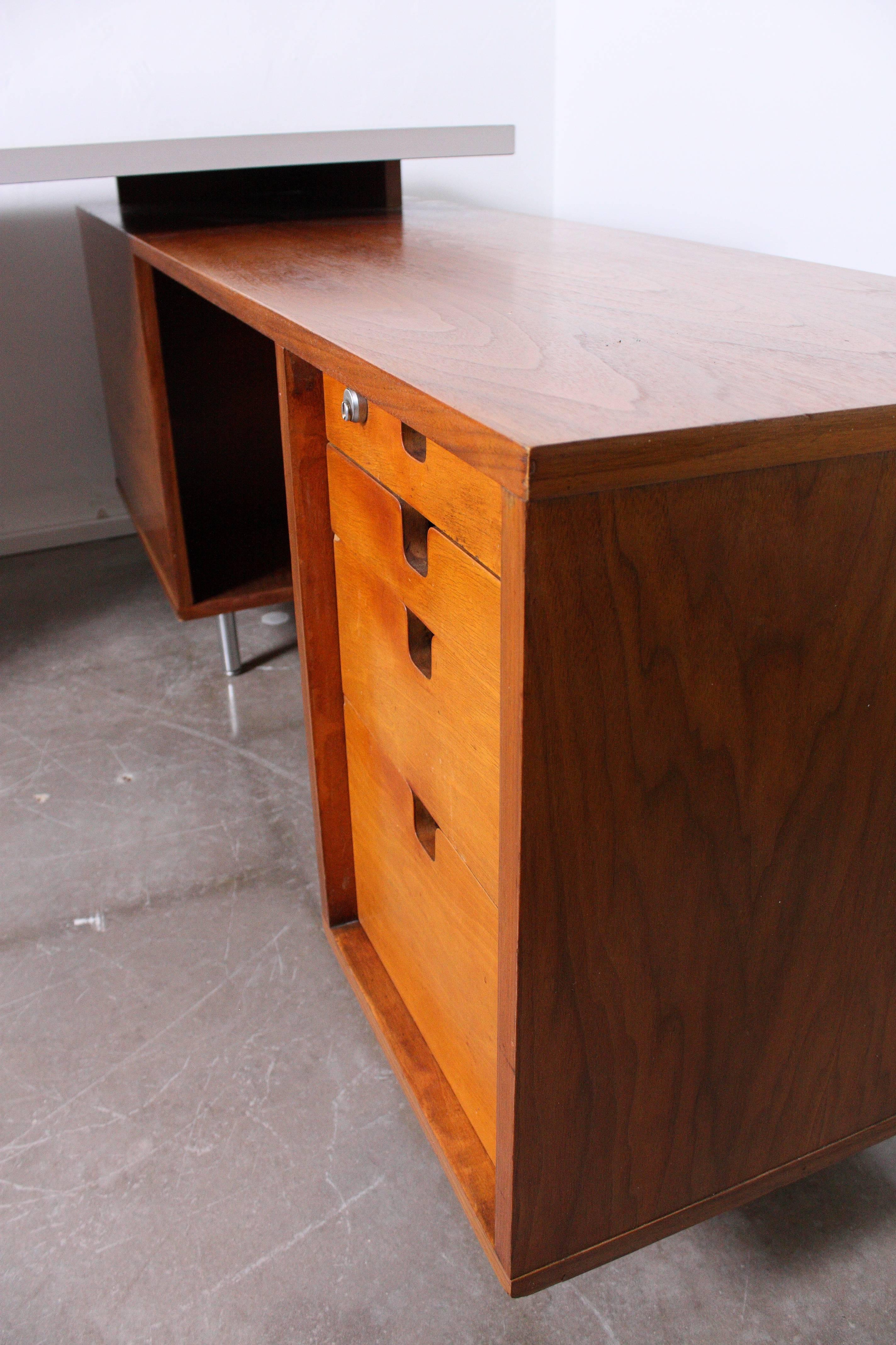 20th Century George Nelson Desk for Herman Miller with Open Credenza Return