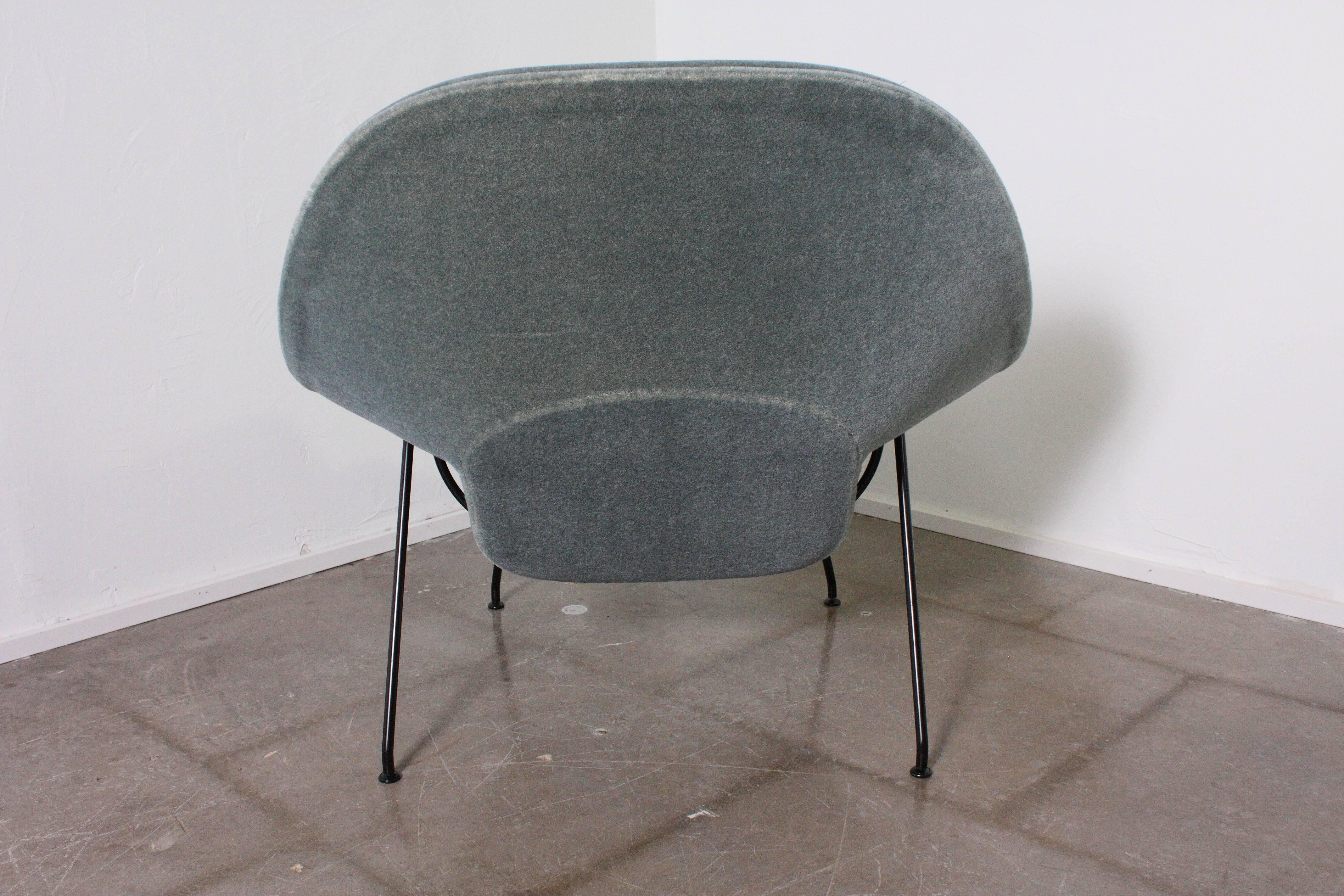 Mid-Century Modern Womb Chair by Eero Saarinen for Knoll Upholstered in Grade I Knoll Mohair