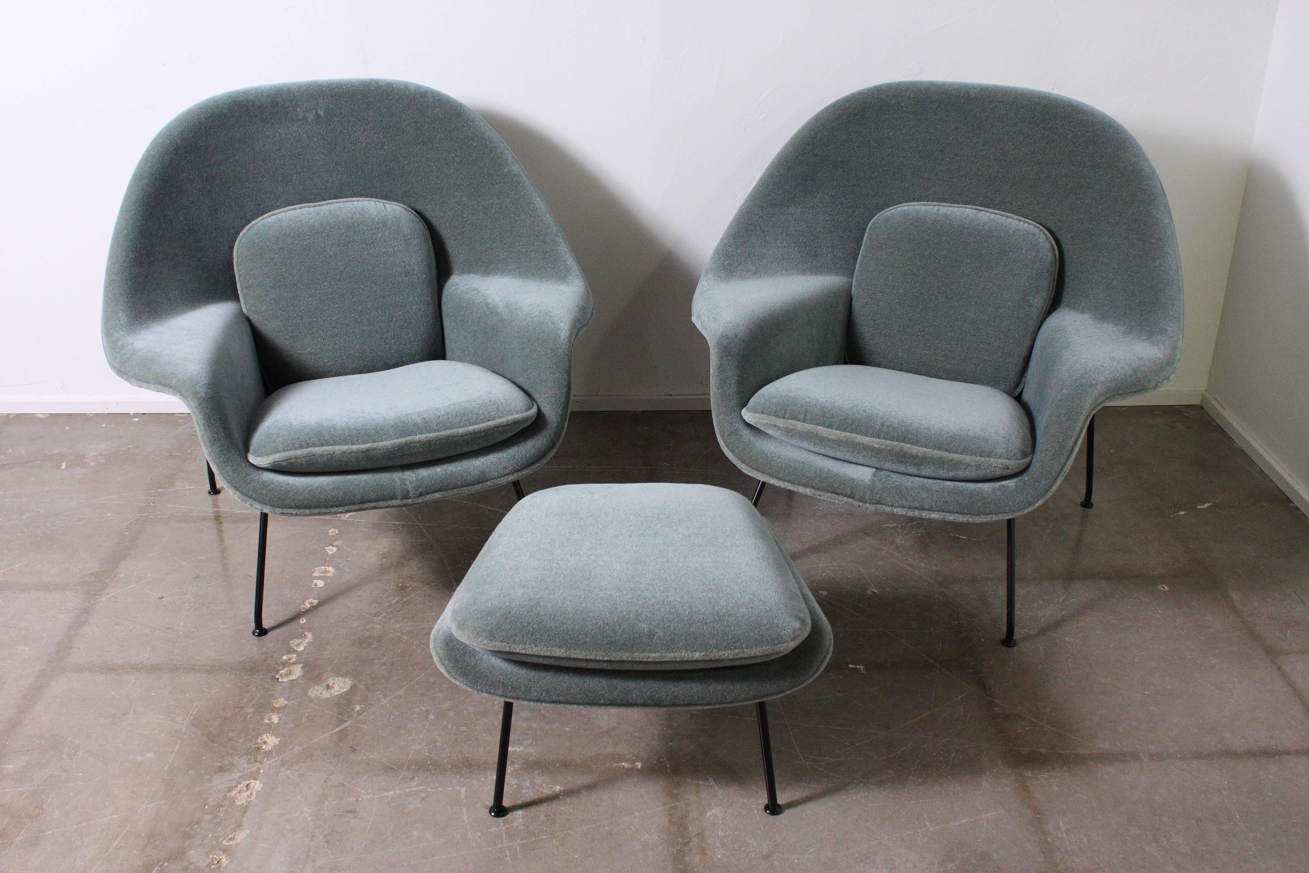 Womb Chair by Eero Saarinen for Knoll Upholstered in Grade I Knoll Mohair In Excellent Condition In Oklahoma City, OK