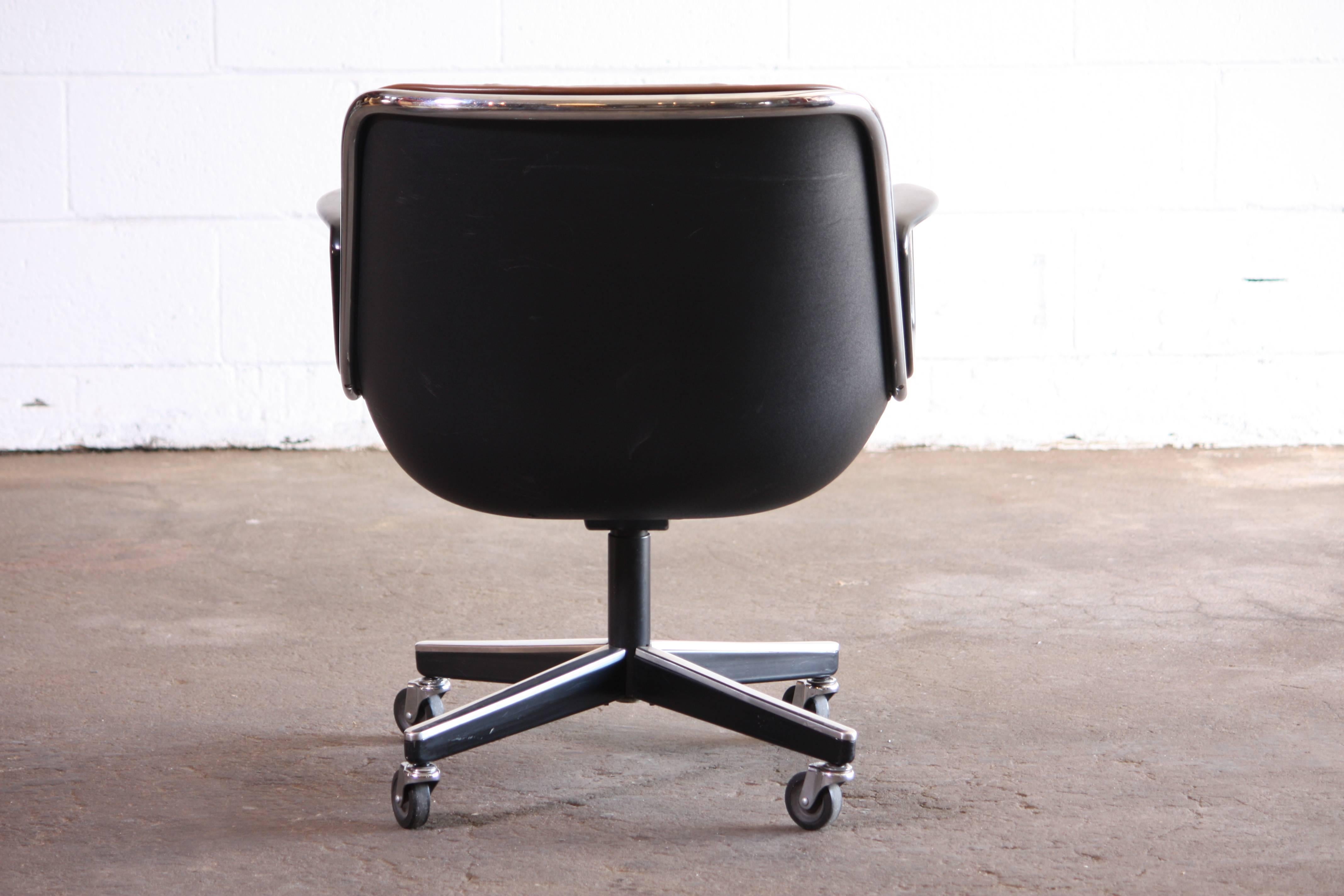 knoll leather office chair