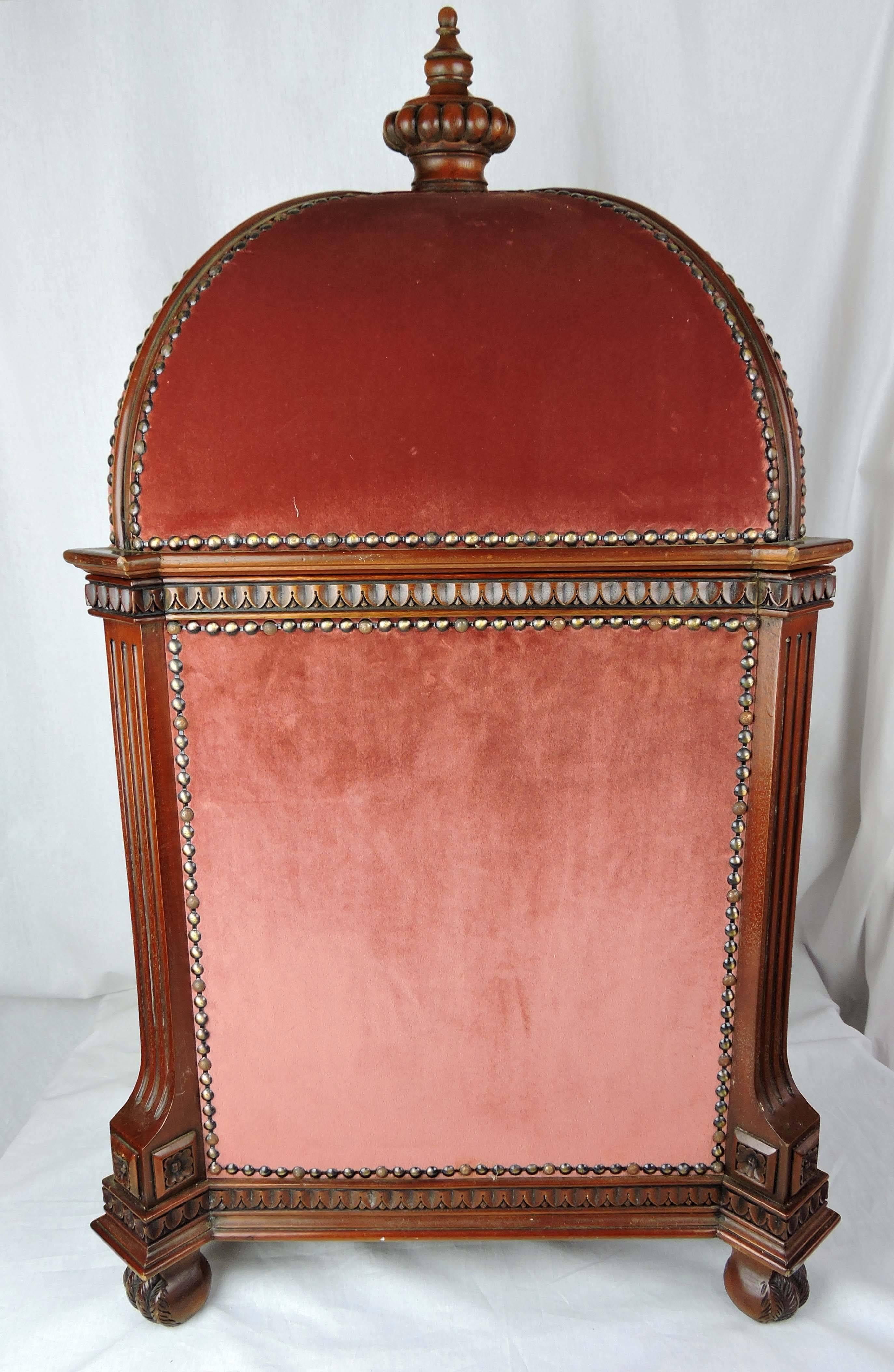 Late 20th Century Louis XVI Style Mahogany Pet Bed with Velvet Upholstery 1