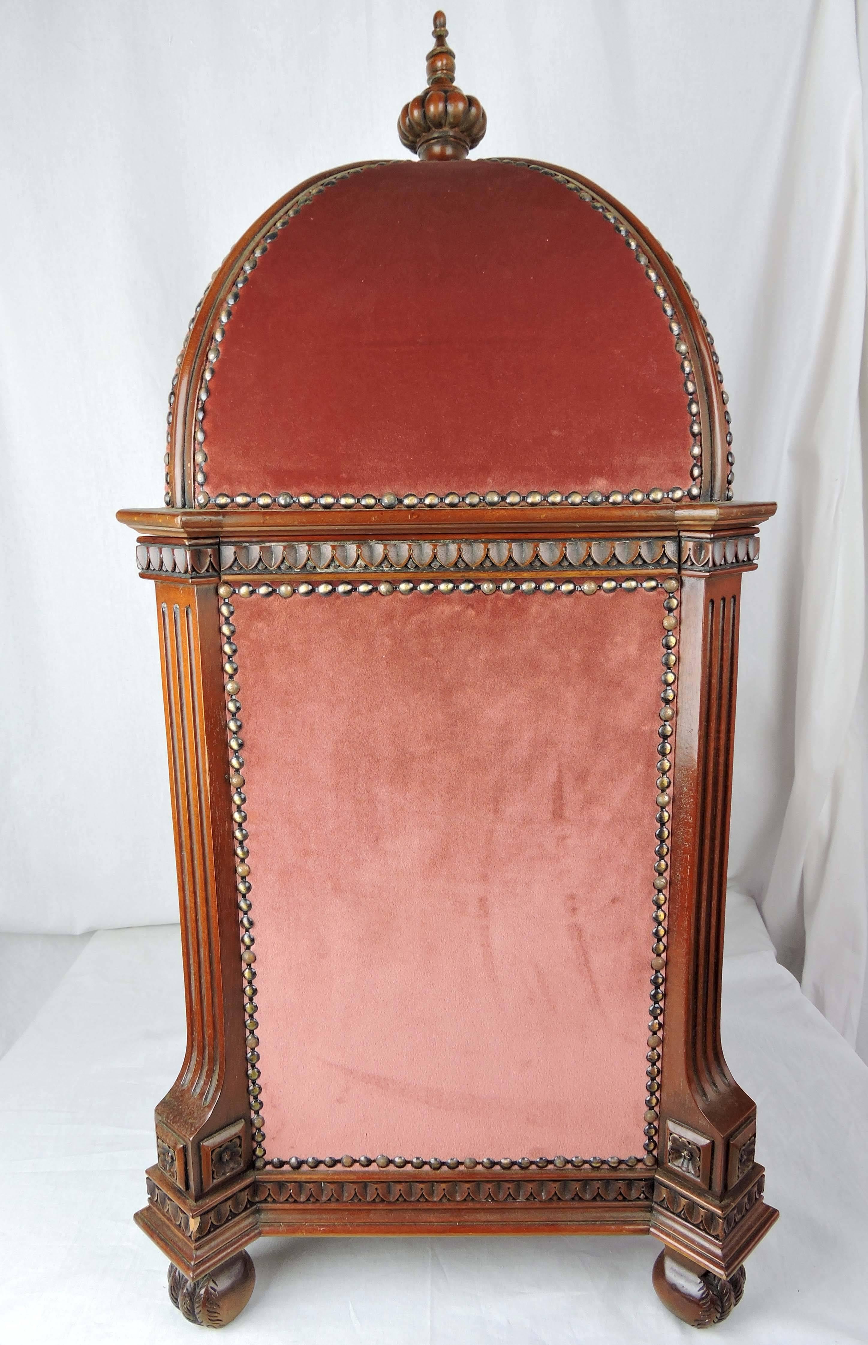 Late 20th Century Louis XVI Style Mahogany Pet Bed with Velvet Upholstery 2