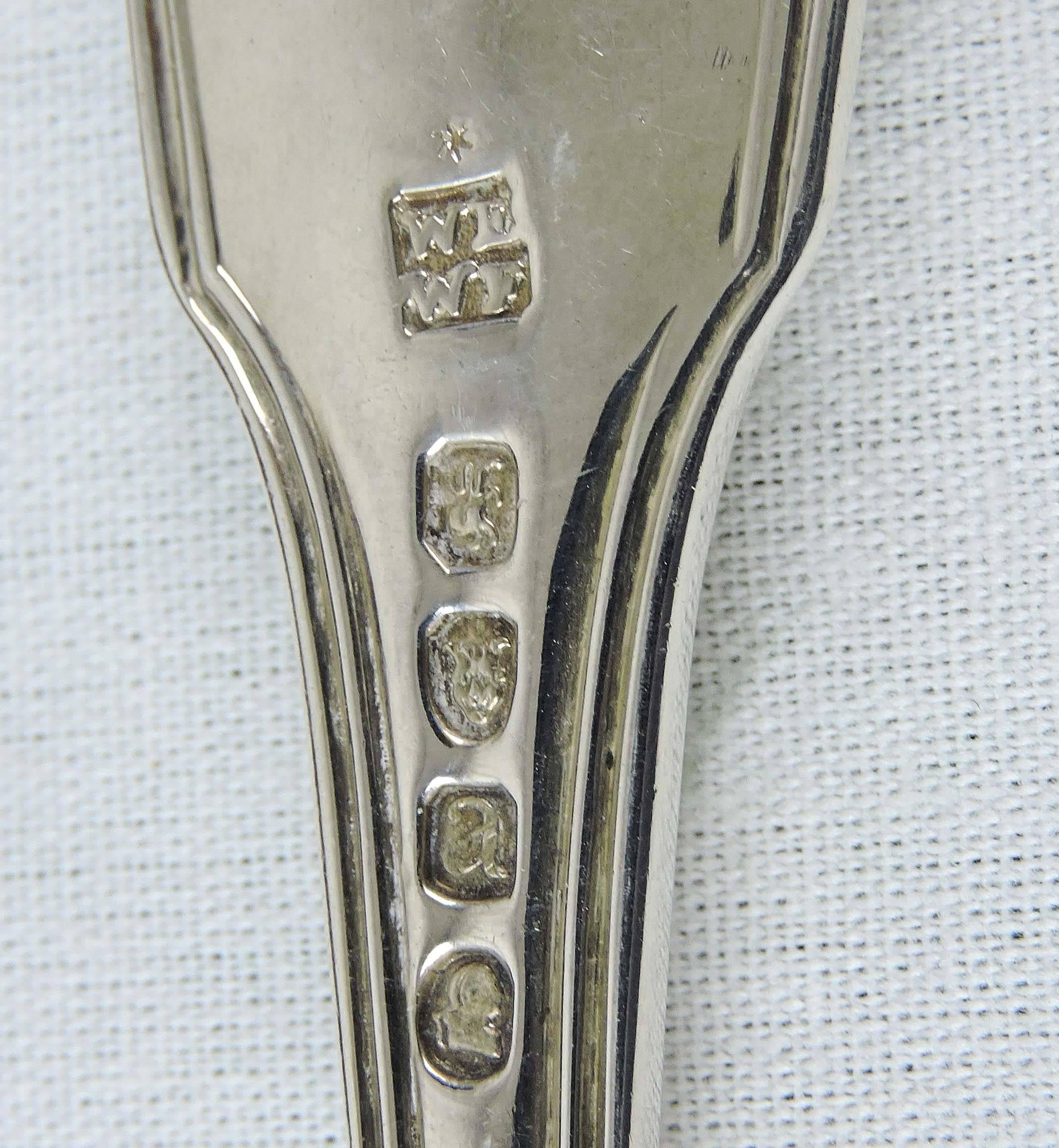 English Georian Period Fiddle, Thread & Shell Sterling Silver Flatware Dinner Set for 12 For Sale