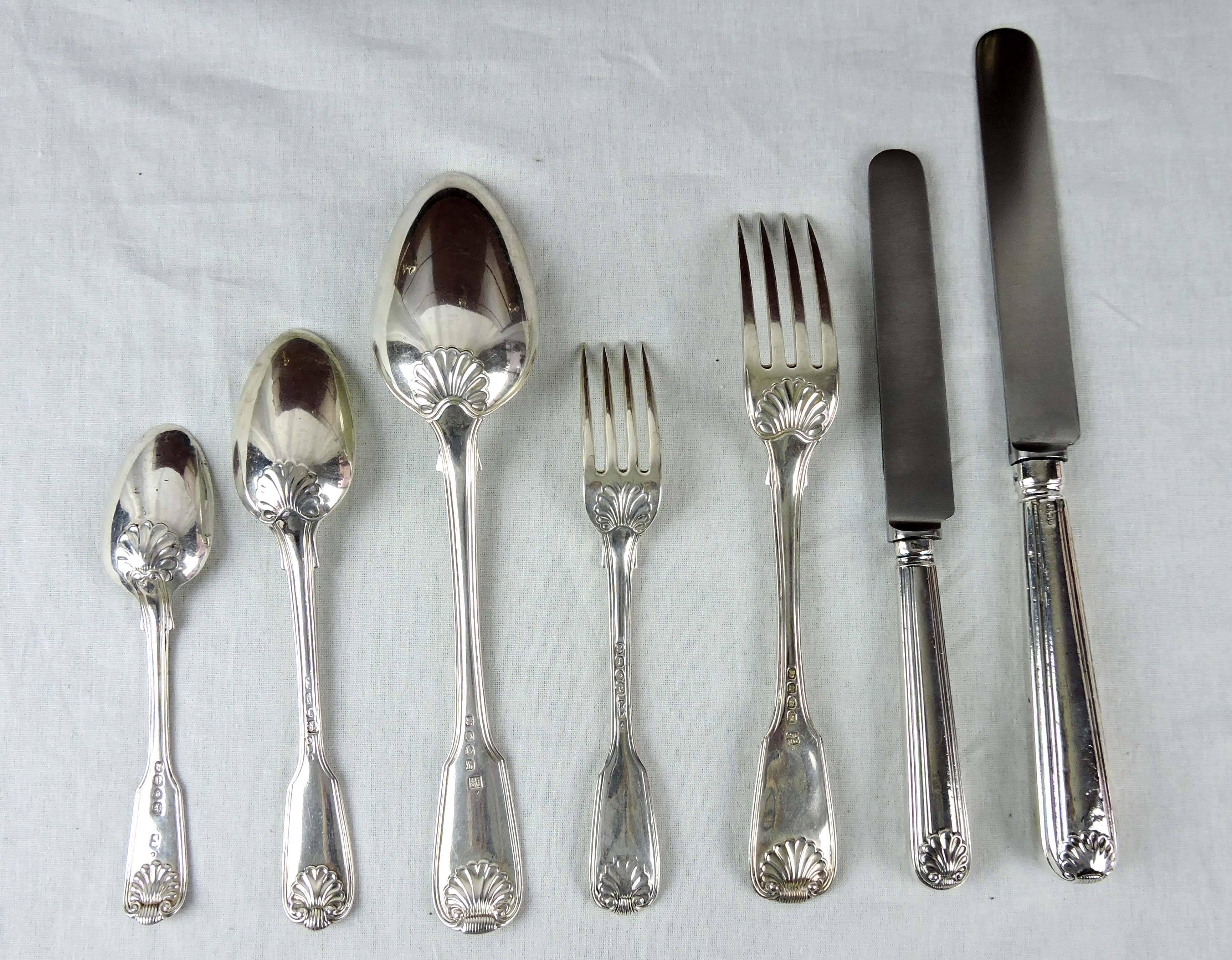 Georian Period Fiddle, Thread & Shell Sterling Silver Flatware Dinner Set for 12 For Sale 3