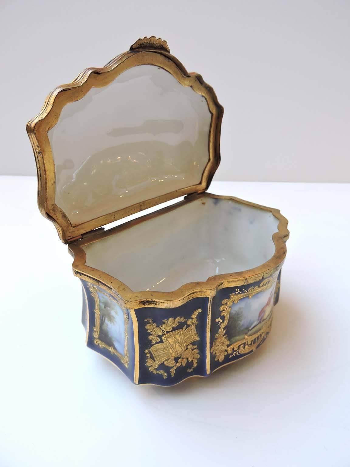 Ormolu Late 19th Century French Sevres-Style Porcelain Trinket Box with Gilt Bronze For Sale
