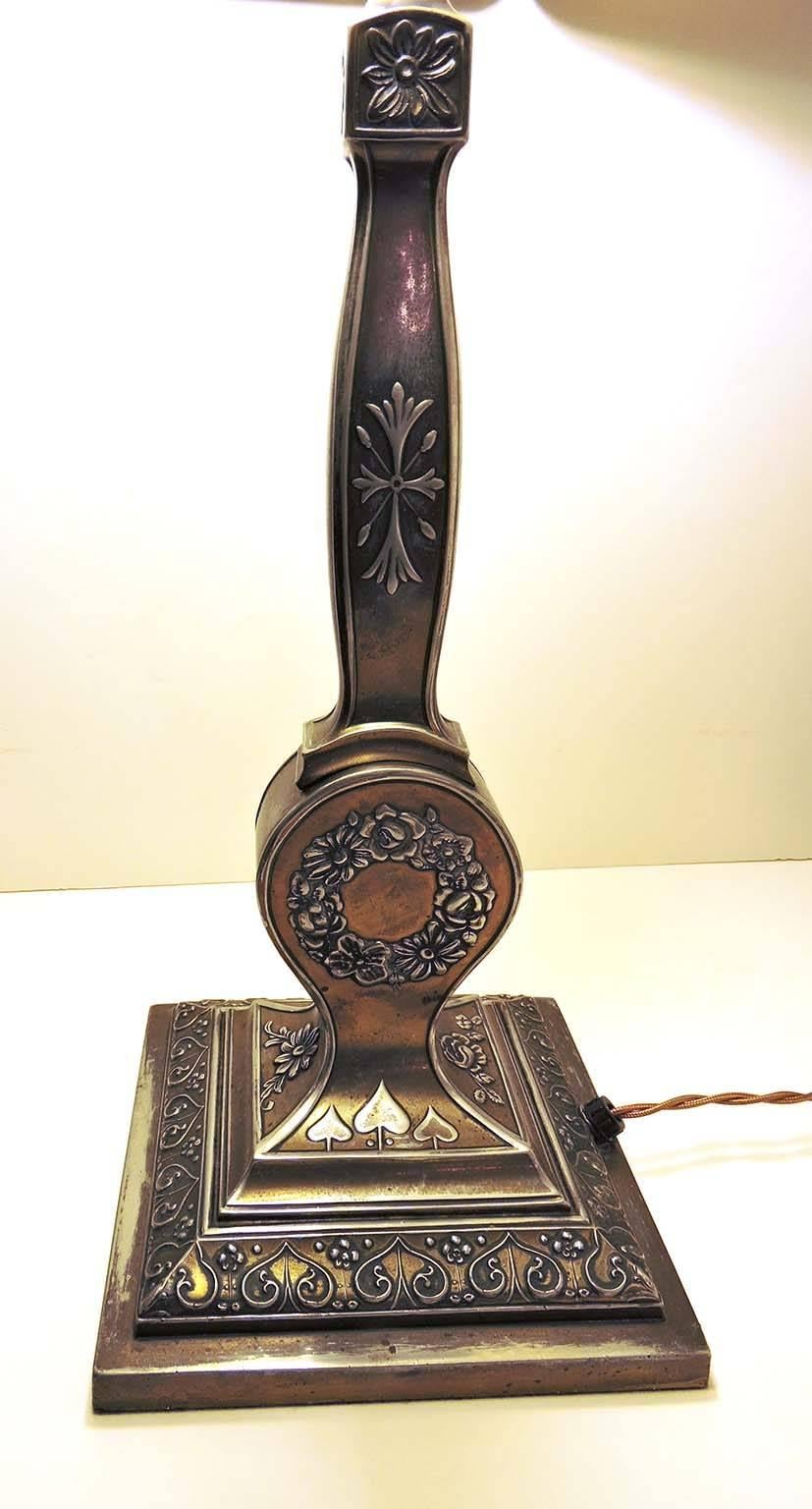 American Arts and Crafts Electric Lamp with Pairpoint Base 2