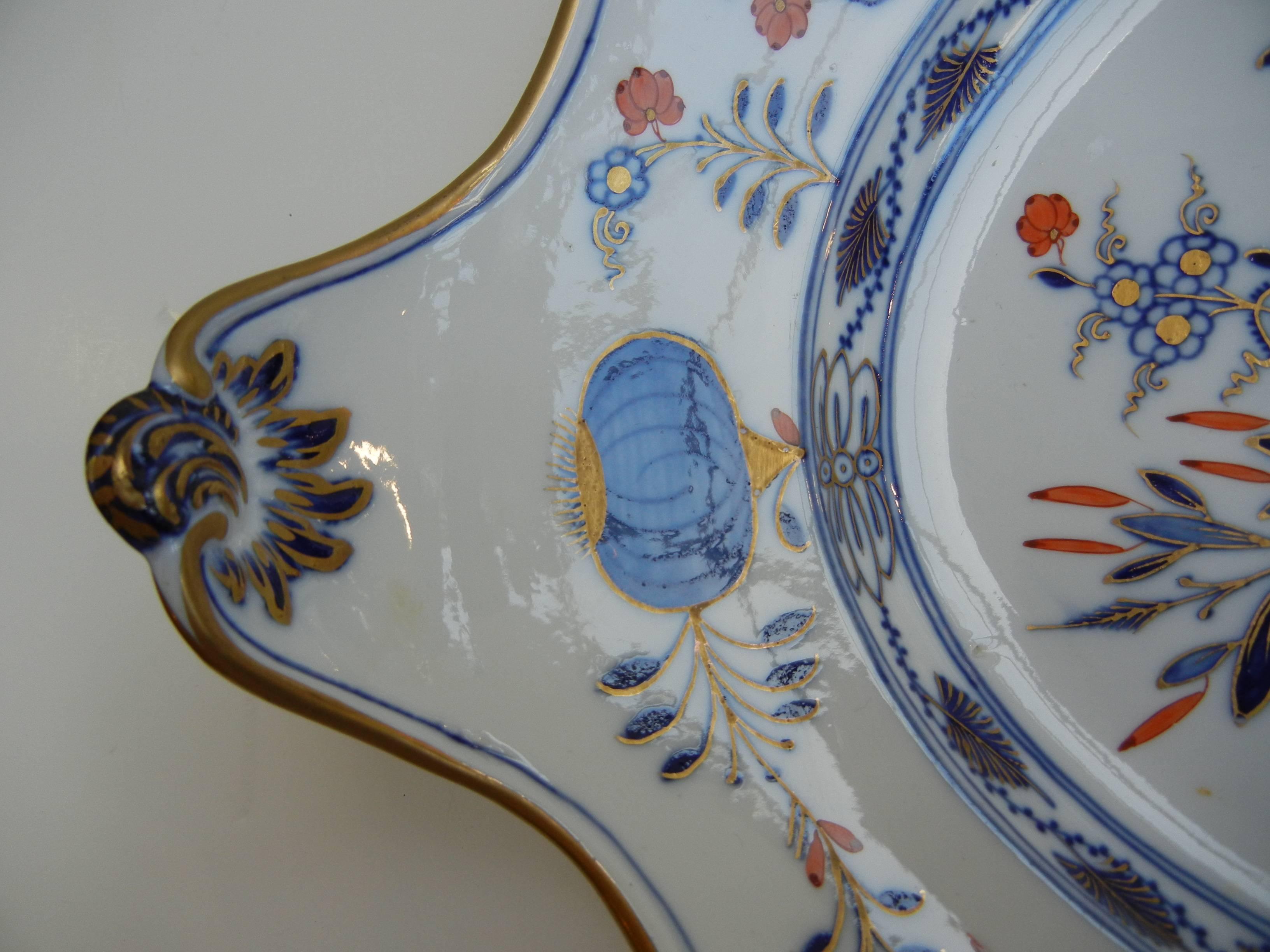 19th Century Meissen Porcelain Onion Pattern and Hand Colored Platter In Excellent Condition For Sale In Toronto, ONTARIO