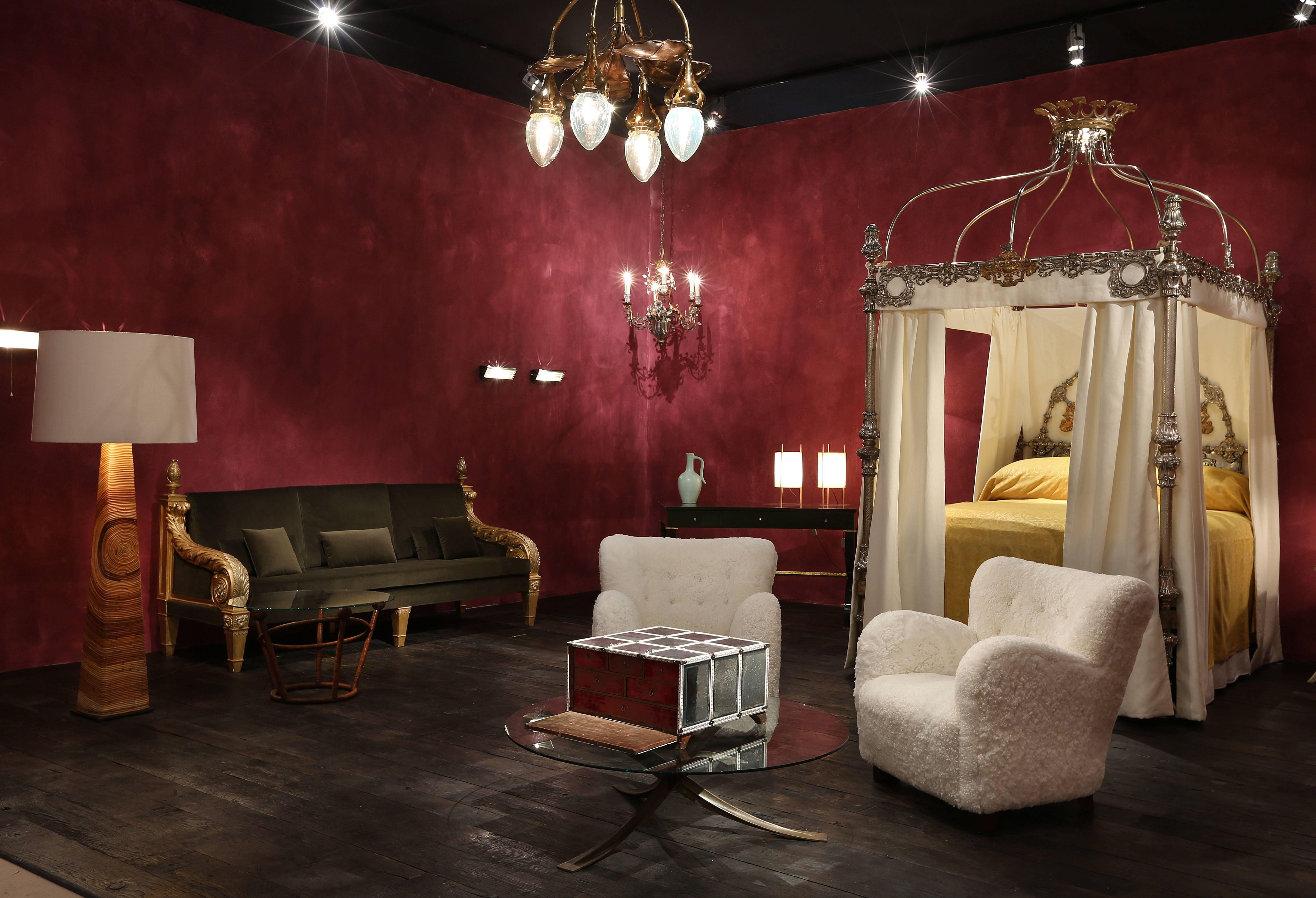 Mid-19th Century Impressive Four-Poster Bed by R. W. Winfield & Co For Sale