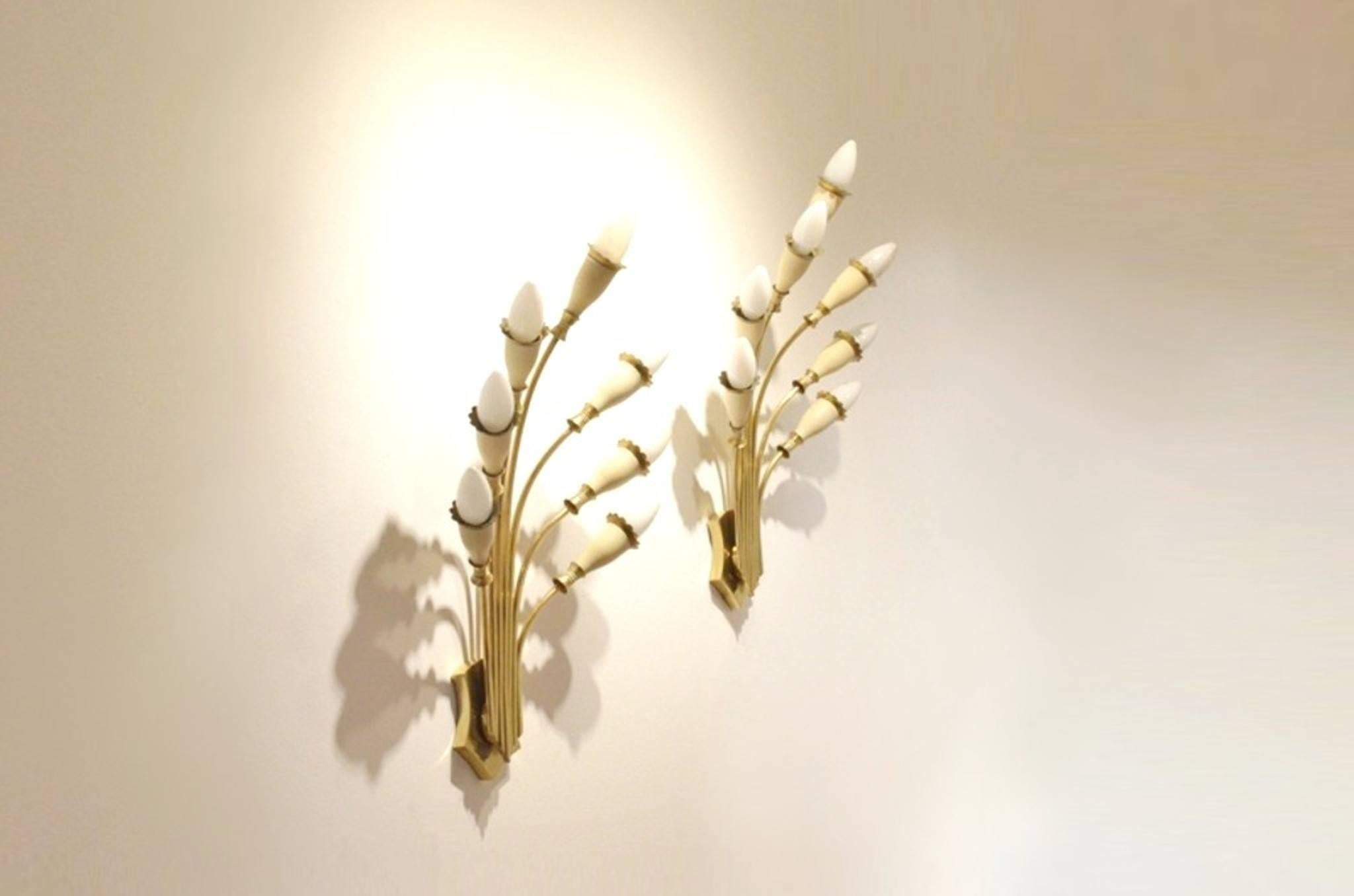 Two Italian Mid-Century 'Bouquet' Brass and White Wall Sconces 4