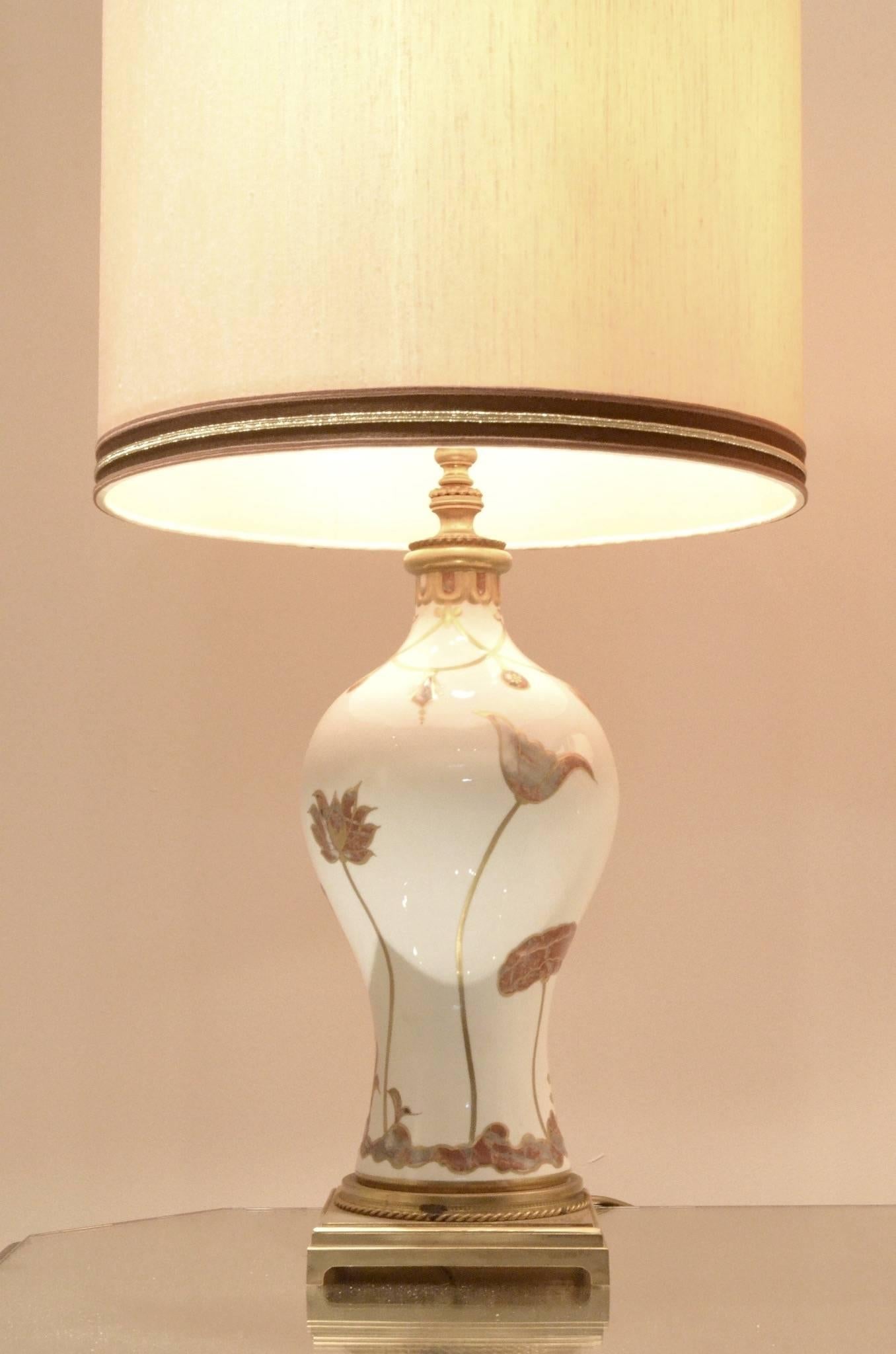 Pair of French Table Lamps in Bronze and Porcelain by Manufacture De Sèvres (Neoklassisch) im Angebot