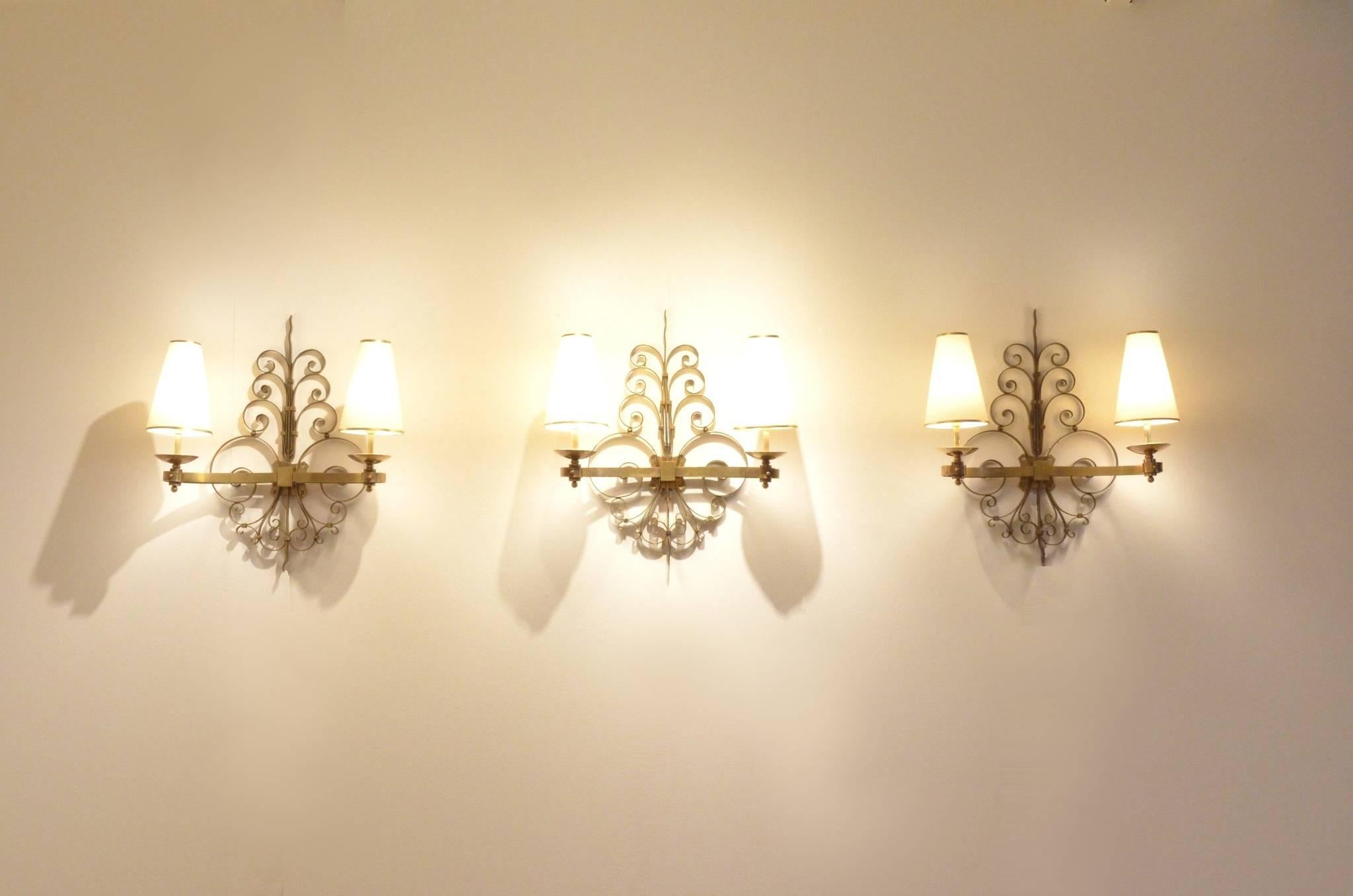 Three Art Deco René Drouet Style Sculptural Full Brass Wall Sconces Lamps, Set For Sale 1