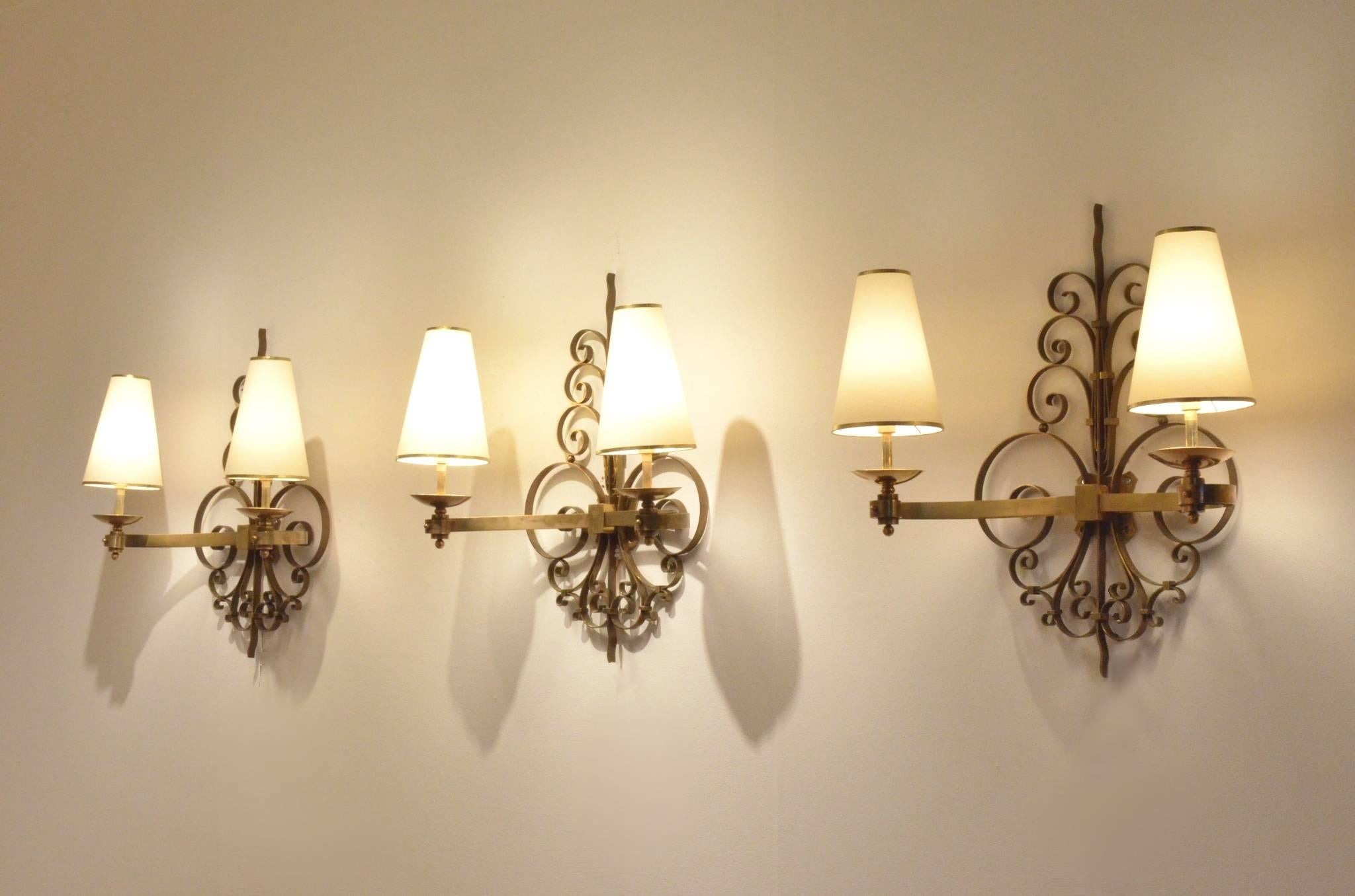 Three Art Deco René Drouet Style Sculptural Full Brass Wall Sconces Lamps, Set For Sale 4