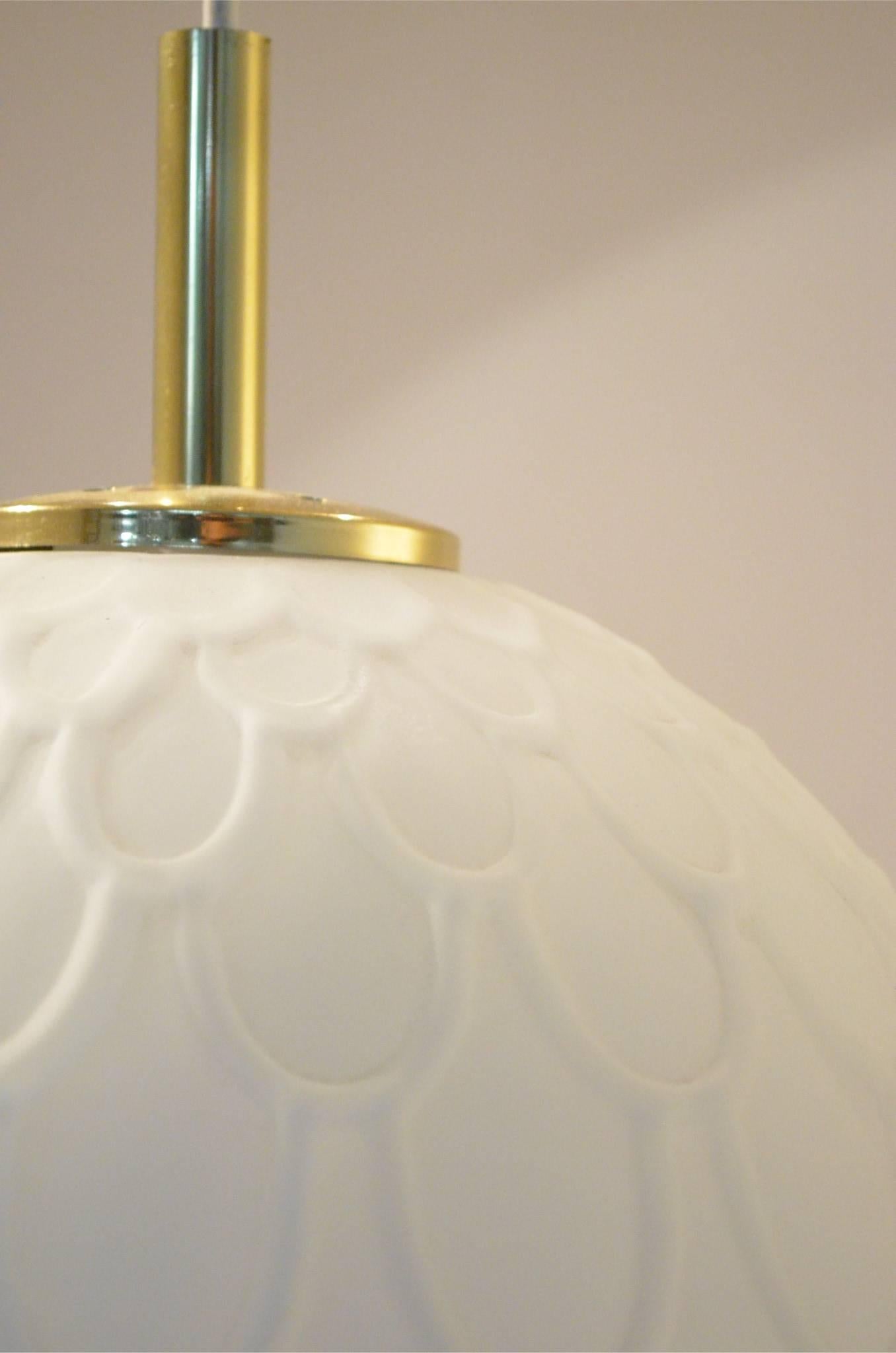 Vintage Design 1970s Peil & Putzler Milk Glass Pendant Lamp, Chandelier 1