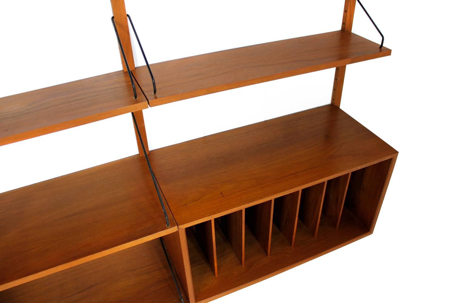 Mid-20th Century Large 1960s Poul Cadovius Royal Teak Shelf System Danish Modern Design Unit