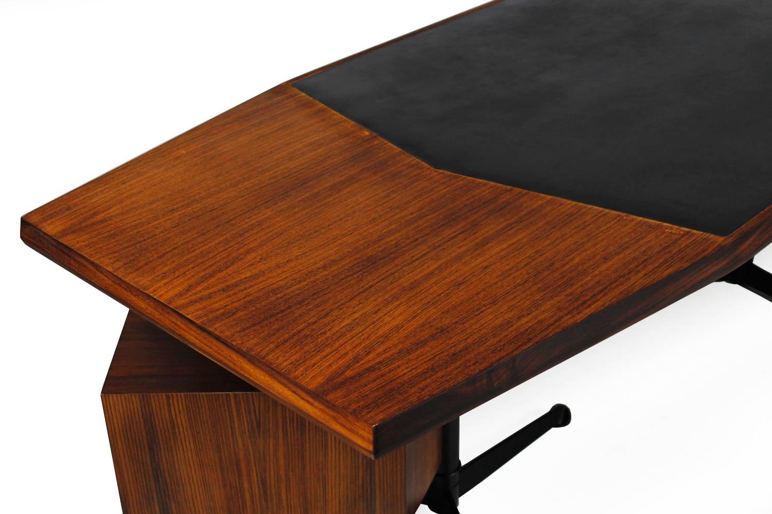 Beautiful 1960s Osvaldo Borsani Writing Table Mod. T98 Tecno Italy Rosewood Desk 1