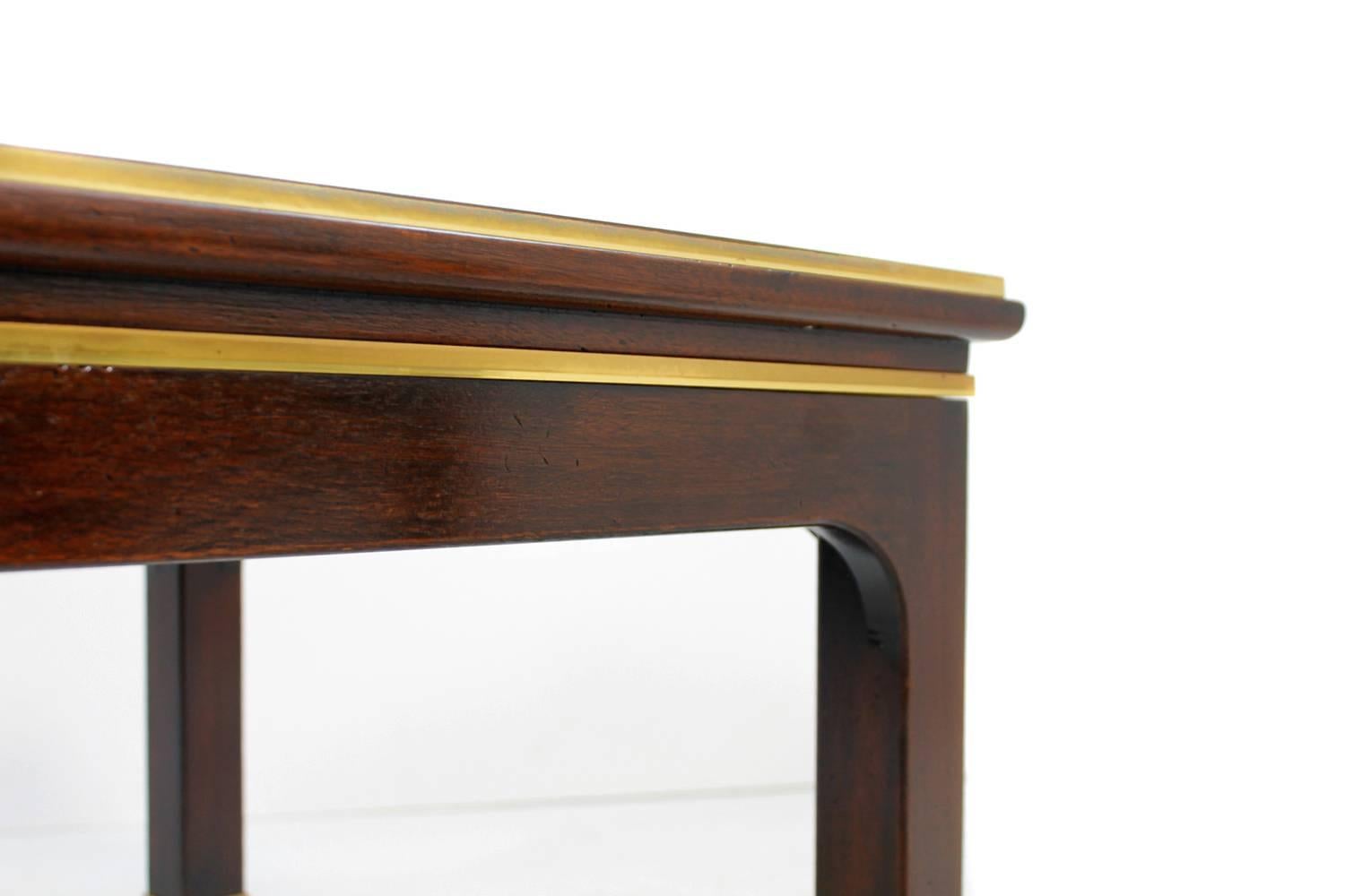 Beautiful Set of Three 1960s Mahogany Coffee and Side Tables Brass and Glass For Sale 4