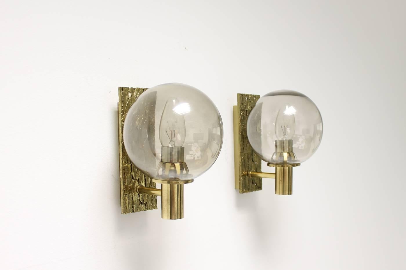 Mid-Century Modern Pair of Brass and Smoked Glass Brutalist Sconces in Gold, Sweden 1960s For Sale