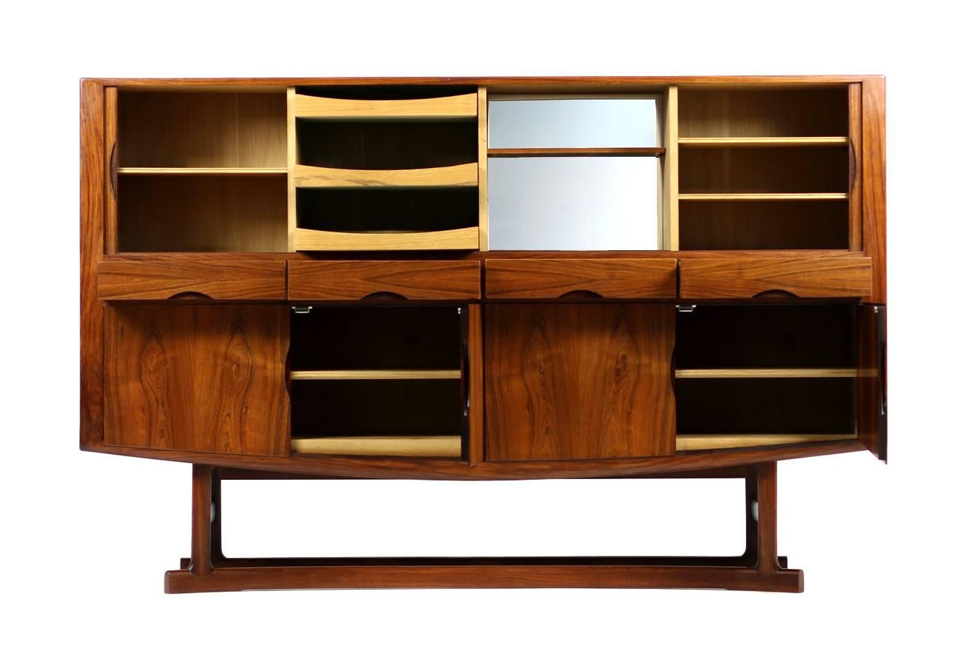 Beautiful and in an amazing condition very rare Johannes Andersen Highboard Mod HB20 for Hans Bech, Denmark. Hard to find a highboard, as it was limited in production in the 1960s

Beautiful, fantastic details, unique craftmanshiop, normal doors and