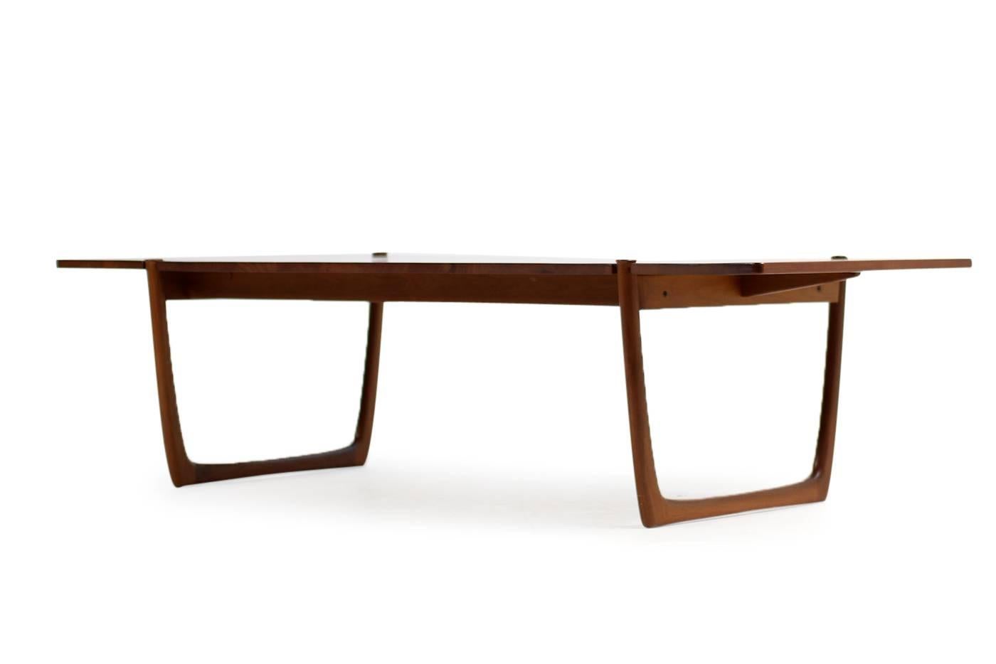 1960s Peter Hvidt Teak Coffee Table for France & Son Danish Modern Design In Excellent Condition In Hamminkeln, DE