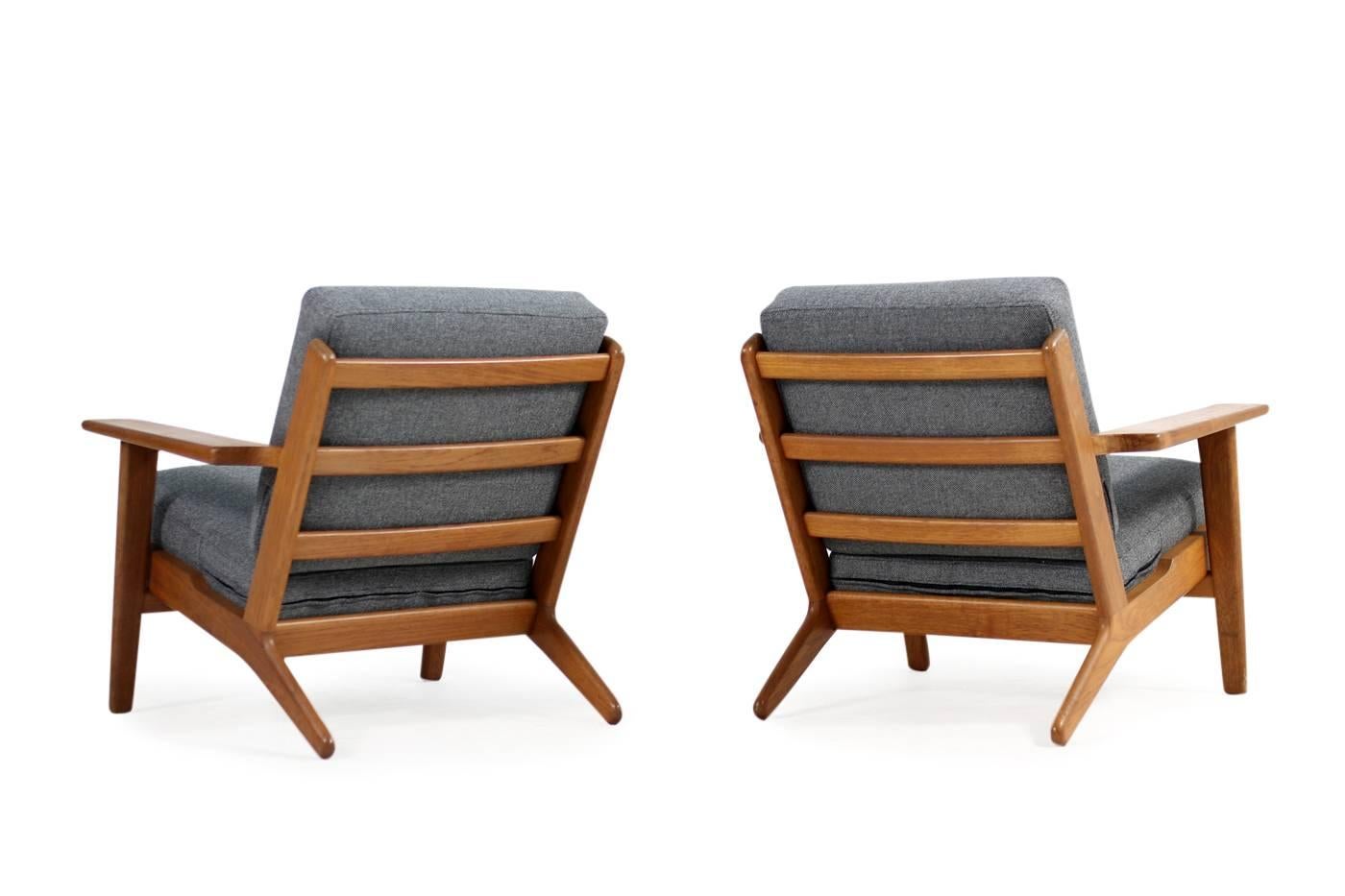 Mid-Century Modern Fantastic Pair of Hans J. Wegner Low Lounge Easy Chairs Mod. GE 290 Oak GETAMA