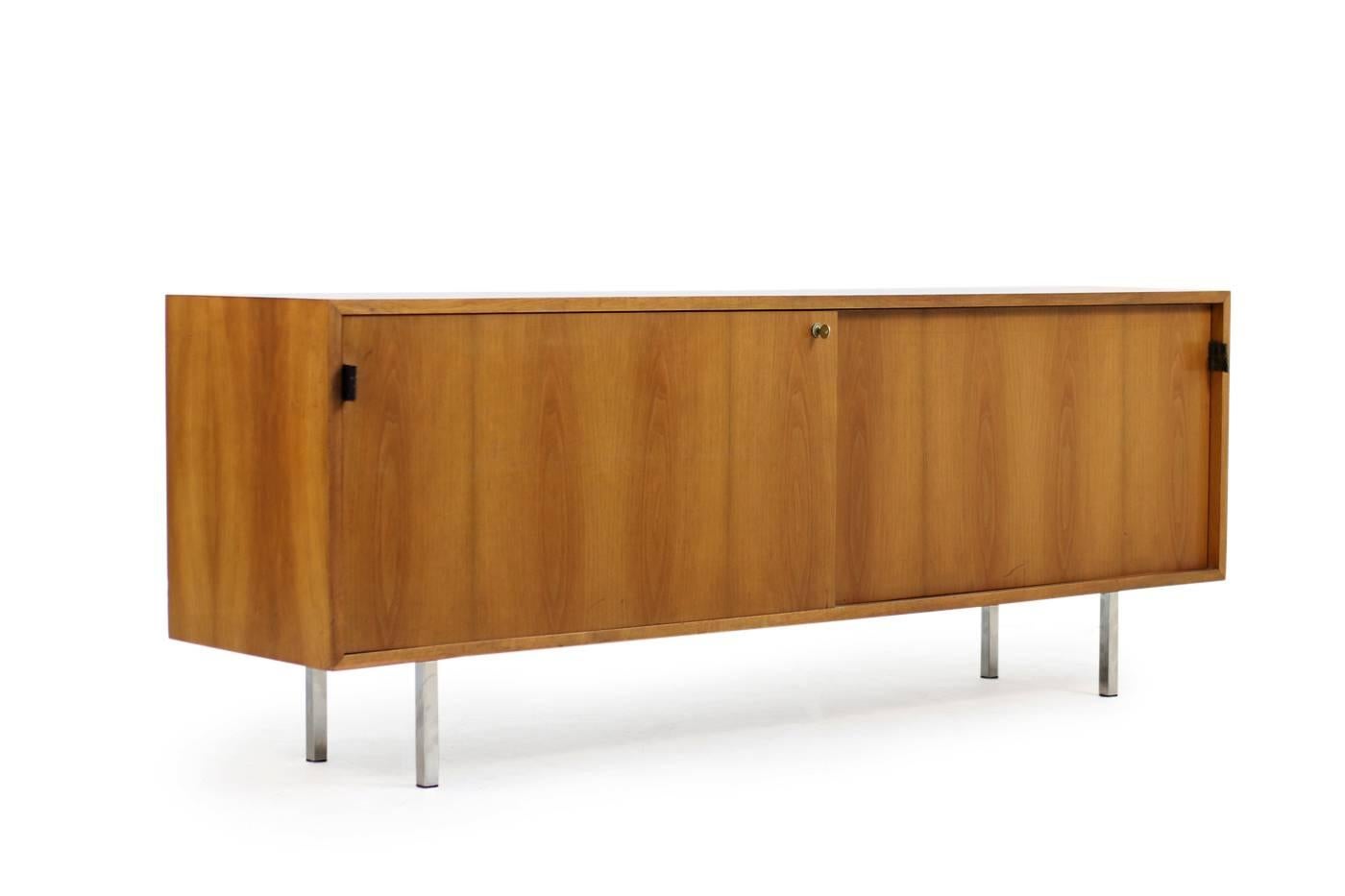 Leather Rare 1950s Florence Knoll Mod. 116 Cherrywood Sideboard Knoll International For Sale