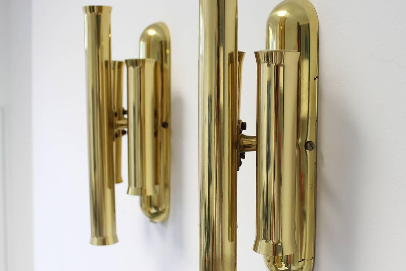 Italian Beautiful Pair of 1960s Brass Wall Lights Cylinder Sconces, Italy, Mid-Century