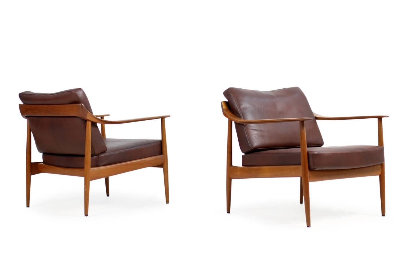 German Pair of 1960s Teak & Leather Easy Lounge Chairs Knoll Antimott Mid-Century