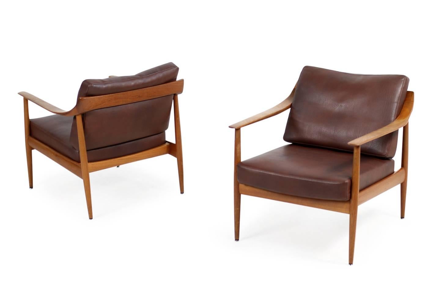 Mid-20th Century Pair of 1960s Teak & Leather Easy Lounge Chairs Knoll Antimott Mid-Century