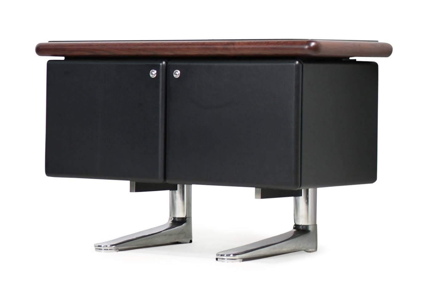 1970s Warren Platner Exectutive Desk in Solid Dark Oak & Leather with Sideboard 3