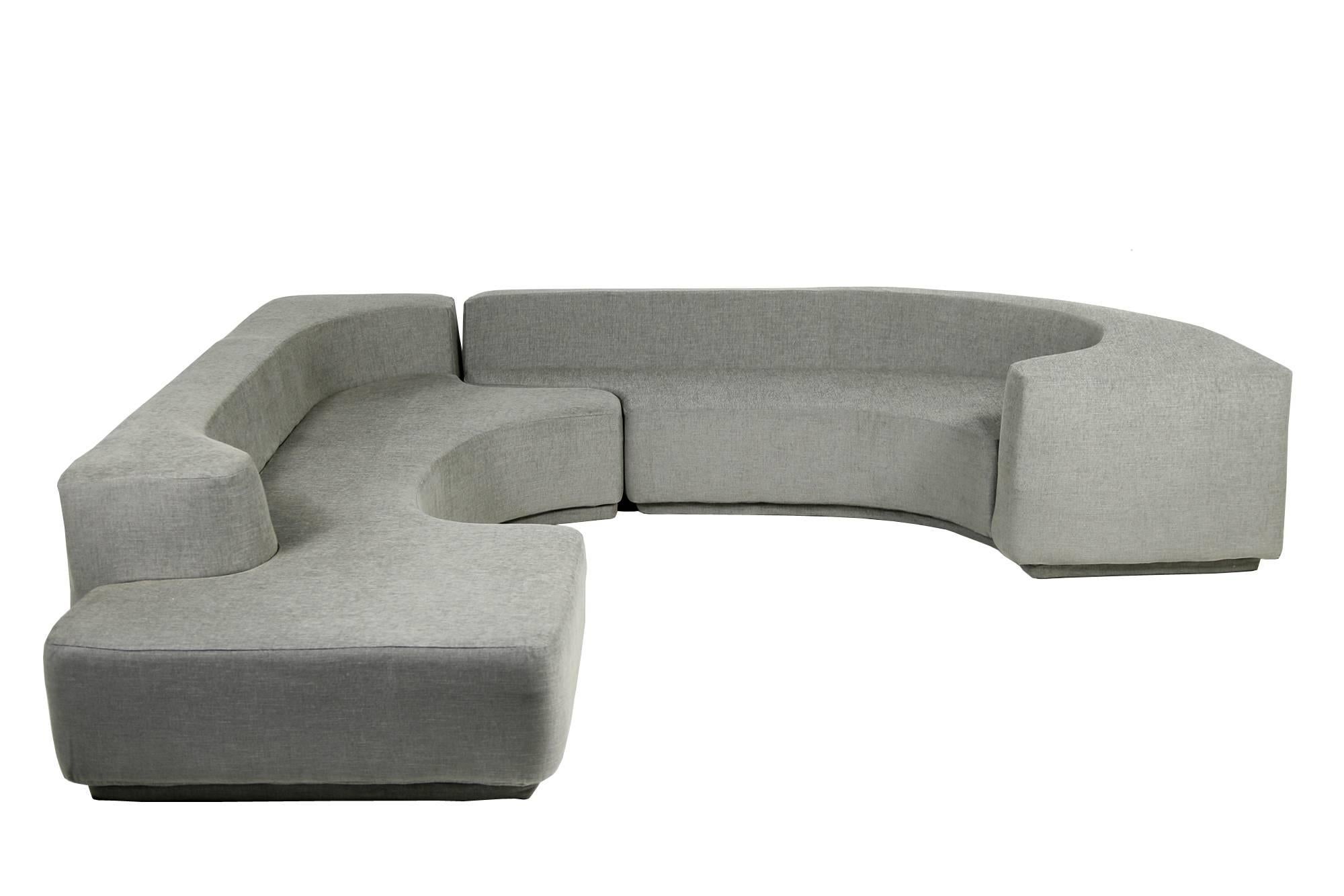 Rare 1960s sectional sofa, designed by Roberto Pamio, Noti Massari and Renato Toso, for Stilwood, Italy. In 2016 the large modular sofa was reupholstered and covered with grey woven fabric, so the condition is very good, no stains etc. fantastic