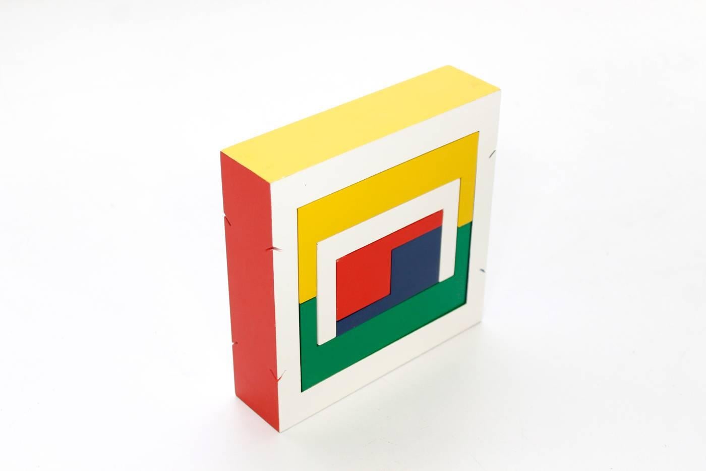 Beautiful architects game/puzzle designed by Willy Guhl made of wood, alwooden parts are original lacquered, all fits in the matching wooden box. This edition was made for Vitra. Very good condition. 