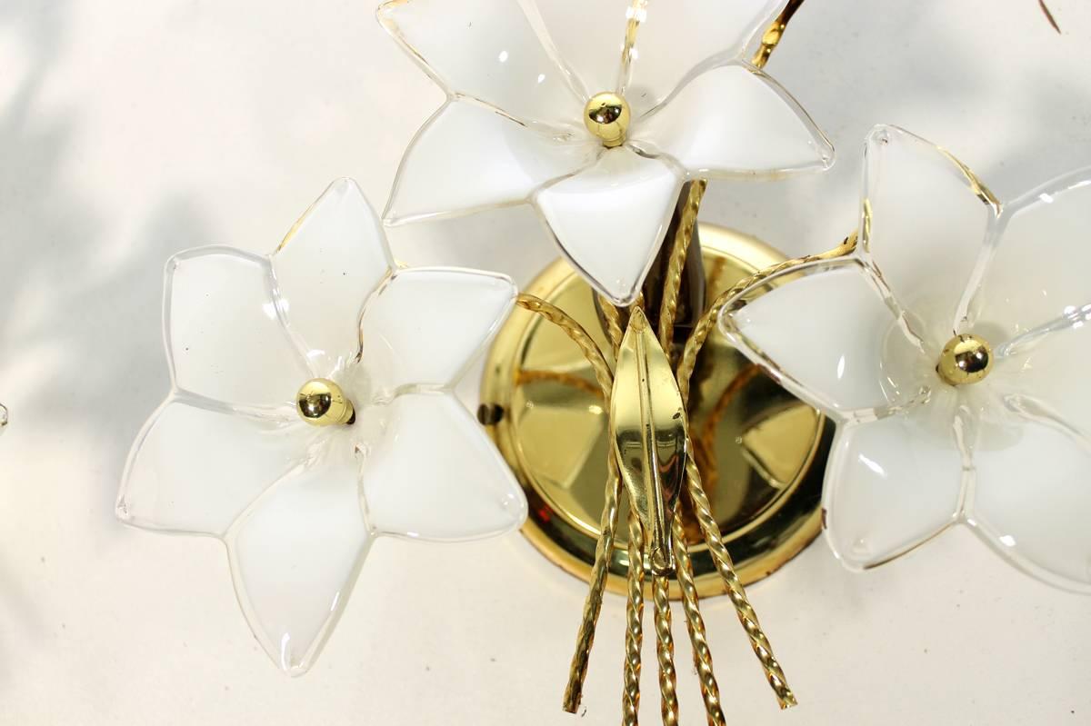 Late 20th Century Floral Pair of Gold Plated Metal and Brass Glass Flower Buquet Sconces