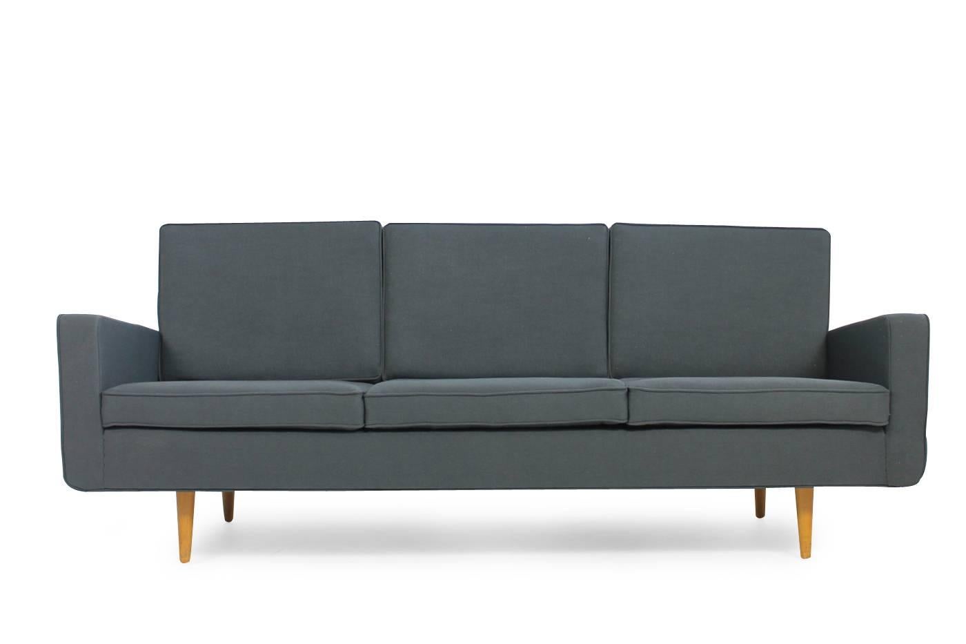 Mid-20th Century Rare 1950s Florence Knoll Sofa Mod. 26 Knoll International, Mid-Century Modern