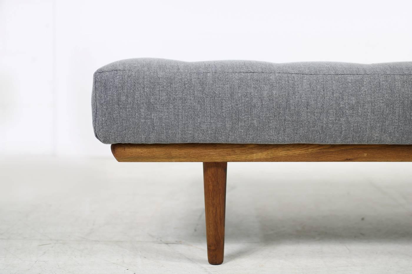 Danish 1950s Hans J. Wegner Daybed Model GE19 GETAMA Teak and Brass Sofa Rare 2