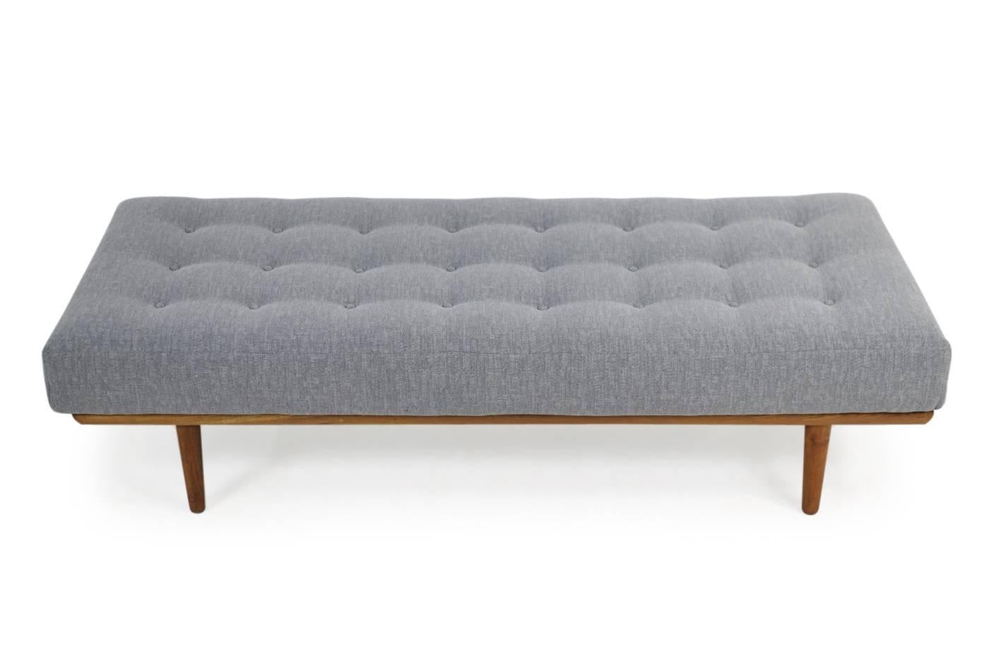 Danish 1950s Hans J. Wegner Daybed Model GE19 GETAMA Teak and Brass Sofa Rare 4