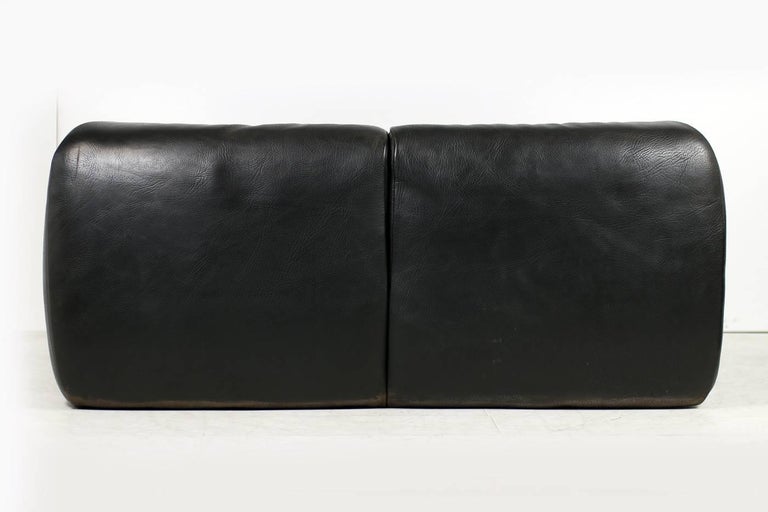Rare 1970s Organic Buffalo Leather Lounge Sofa Two-Seat in High Quality In Good Condition In Hamminkeln, DE